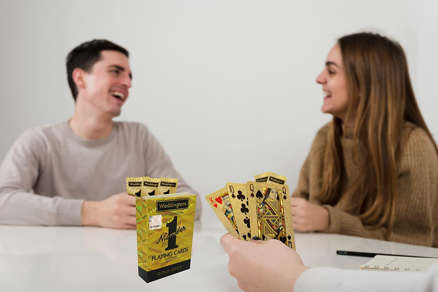 Waddingtons Number 1 29391 Classic Gold Playing Cards image number 6