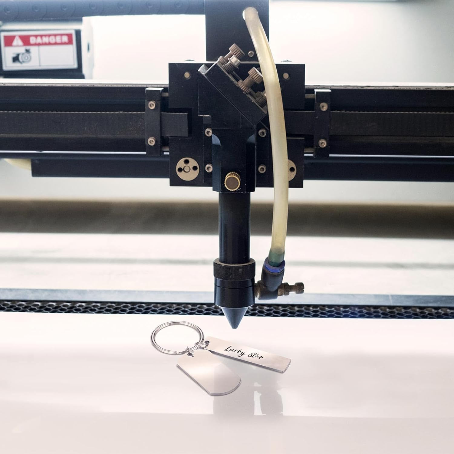 Gisafai 30 Pcs Engravable Metal Keychain Blanks Metal Stamping Blanks for Engraving Stainless Steel Blank Key Ring Tags with Hole Metal Stamping Tags for DIY Craft Engravable Gift (Rectangle) image number 3