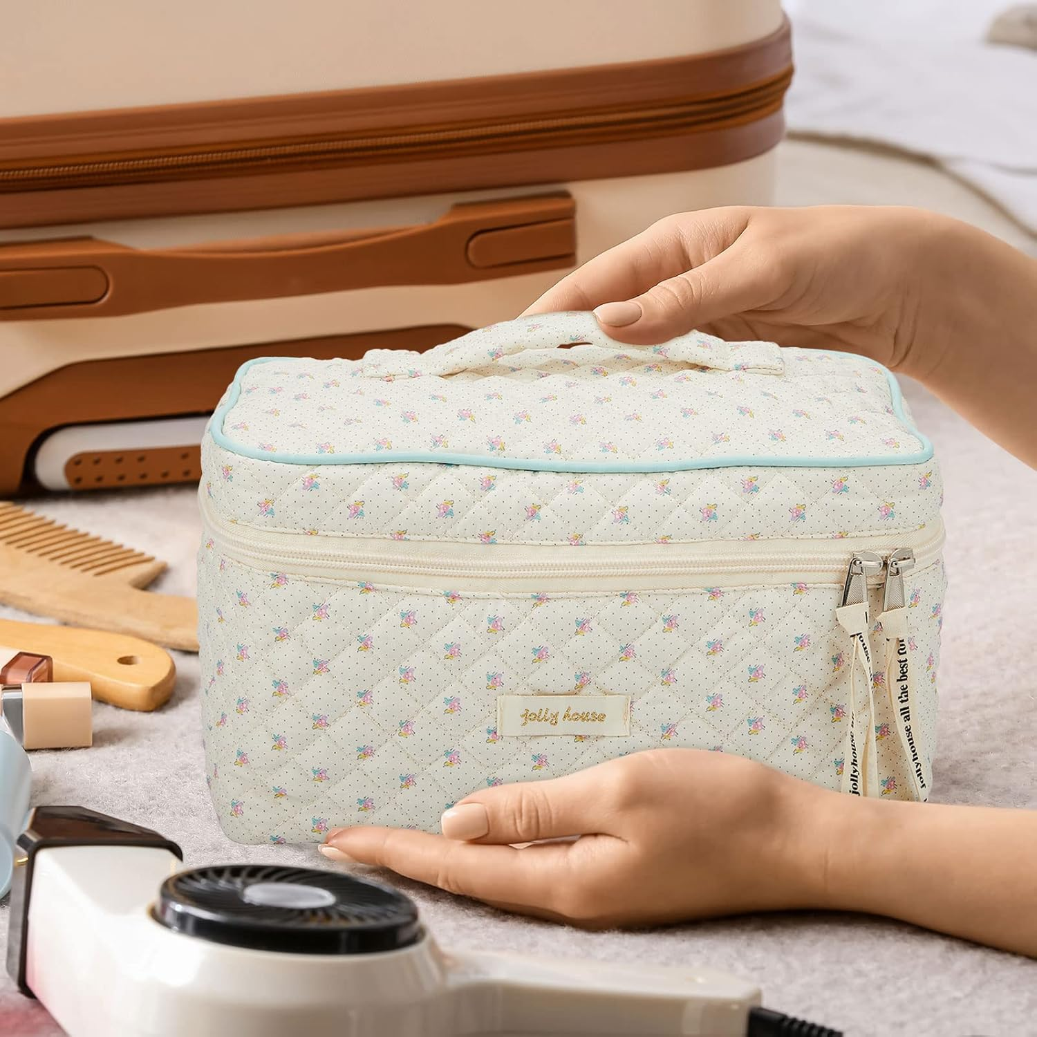 Perthlin Pack of 2 Travel Cosmetic Bags Cotton Quilted Toiletry Bags Large Coquette Make up Bags Aesthetic Cute Makeup Bags with Cherry Heart Flowers Bear for Women Girls (Flower Style), Beige, image number 2