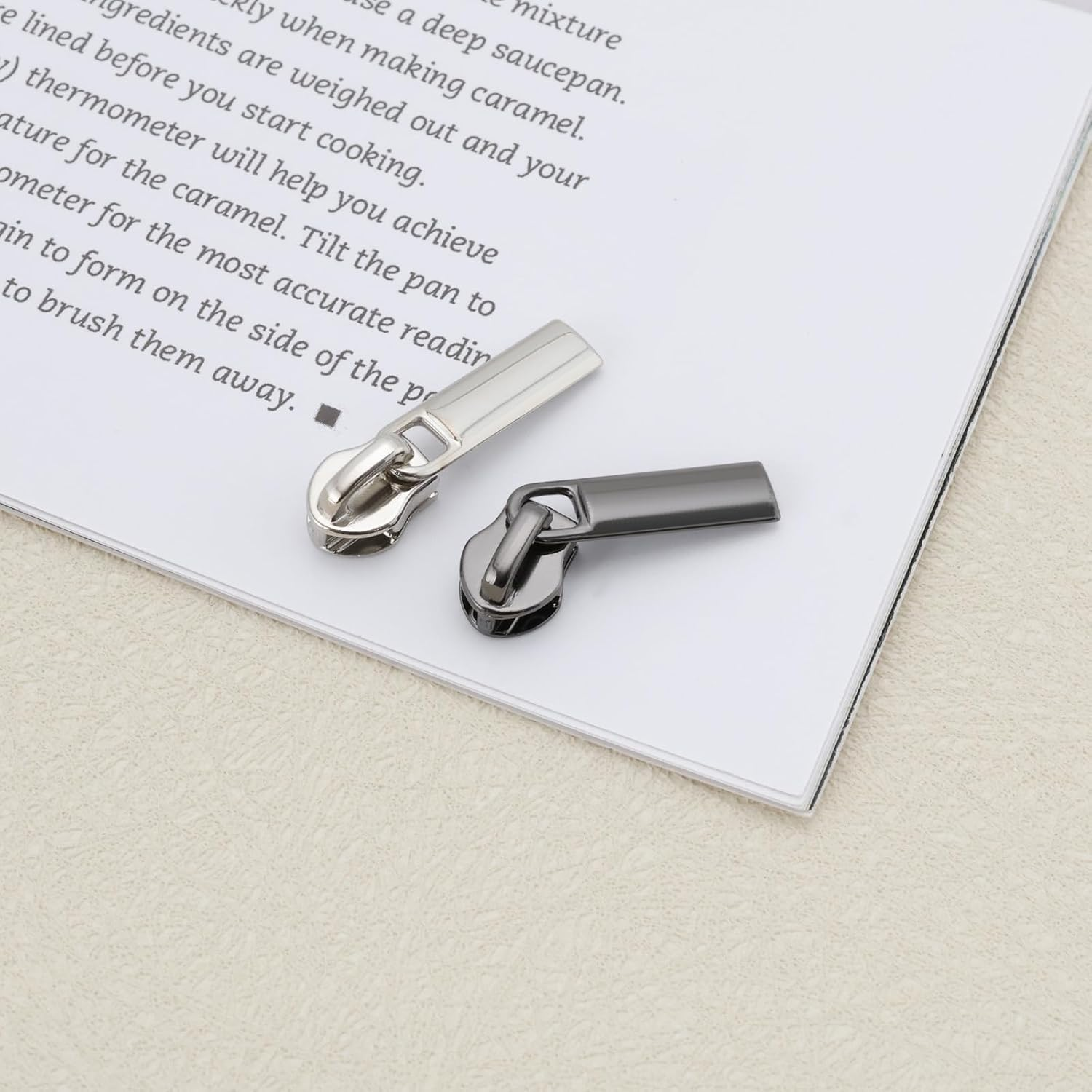 SG Store 30Pcs 3# Zippers Puller Slider Nylon Zipper Pullers Zinc Alloy Zippers Sliders for Clothes, Bags,Wallets and Suitcases Sewing Projects, Gun Black/Silver/Gold image number 3