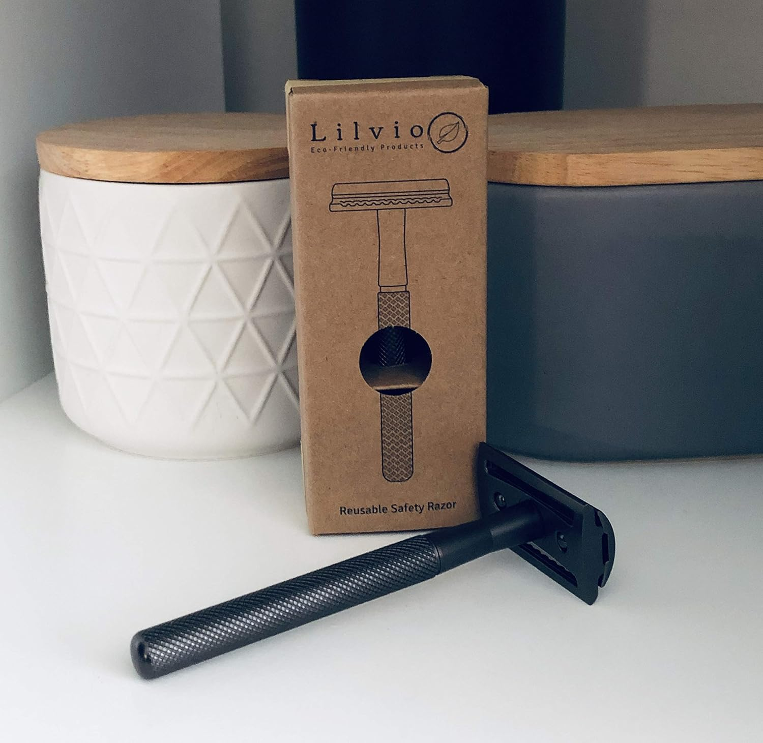 Lilvio Reusable Safety Razor & One Double Edge Blade. Choose from 9 Colours (White)