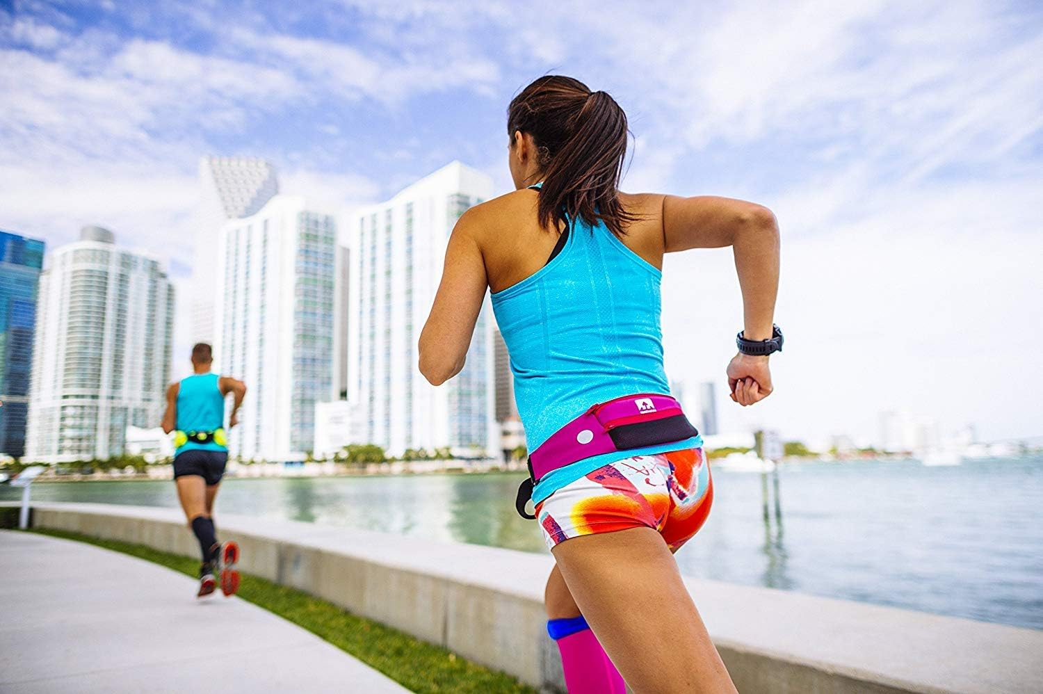 Nathan 5K Runner'S Waist Pack, Nathan Running Belt Essentials for Women and Men | Smartphone Storage | Adjustable | Reflective - Black/Coral image number 4