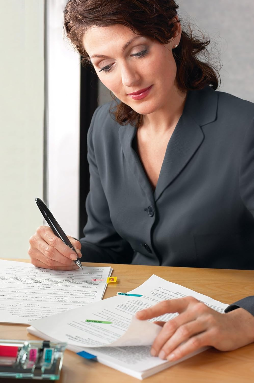 Post-It Pop-Up Note and Flag Dispenser for 3 X 3-Inch Notes, Includes Canary Yellow Notes and Two Flag Dispensers (Colors May Vary) image number 1