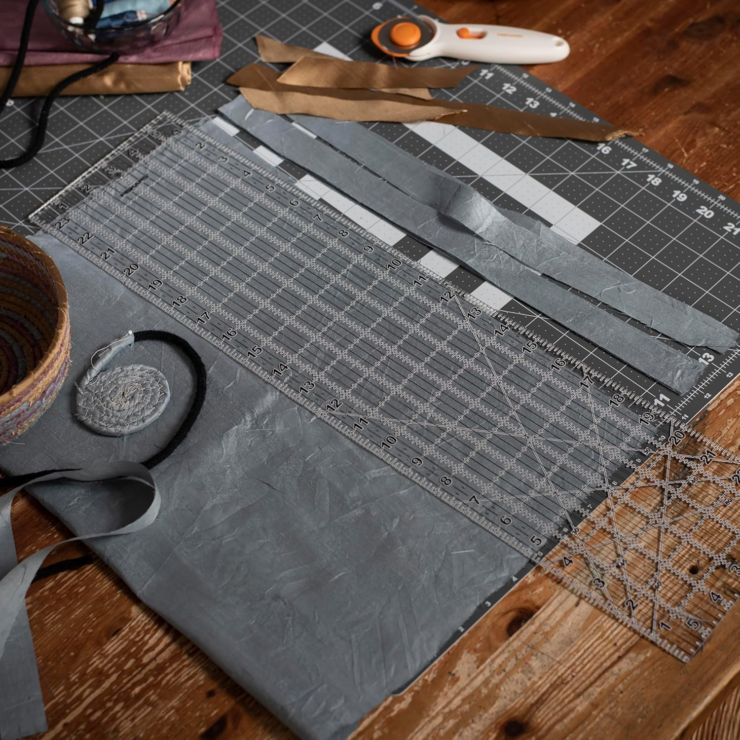 Fiskars&reg; Sewing Ruler (6"X 24") - Sewing and Quilting Ruler with Gridlines - Arts and Craft Supplies - Clear/Black image number 5