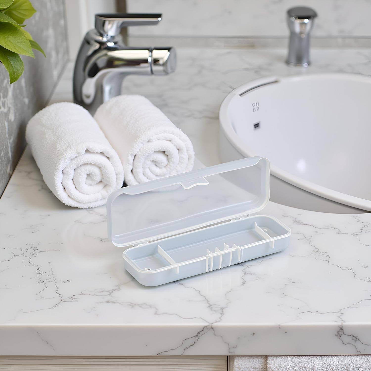 Ssmmam Transparent Shaving Box for Shaver Razor, Razor Protector Plastic Box Cover Container Storage for Manual Razor, Shaving Accessories image number 2