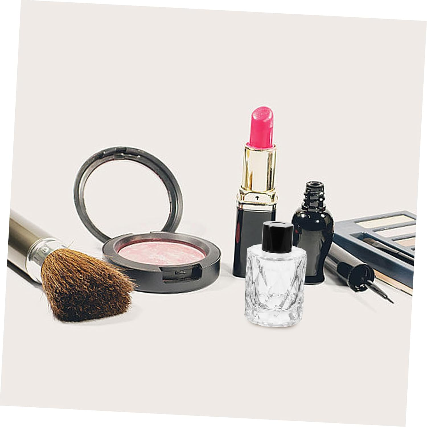 Glass Diffuser Bottle Decor and Perfume Container Set 4Pcs 8Cm Elegant Simple Appearance Practical Aroma Releasing for Living Room Bedroom