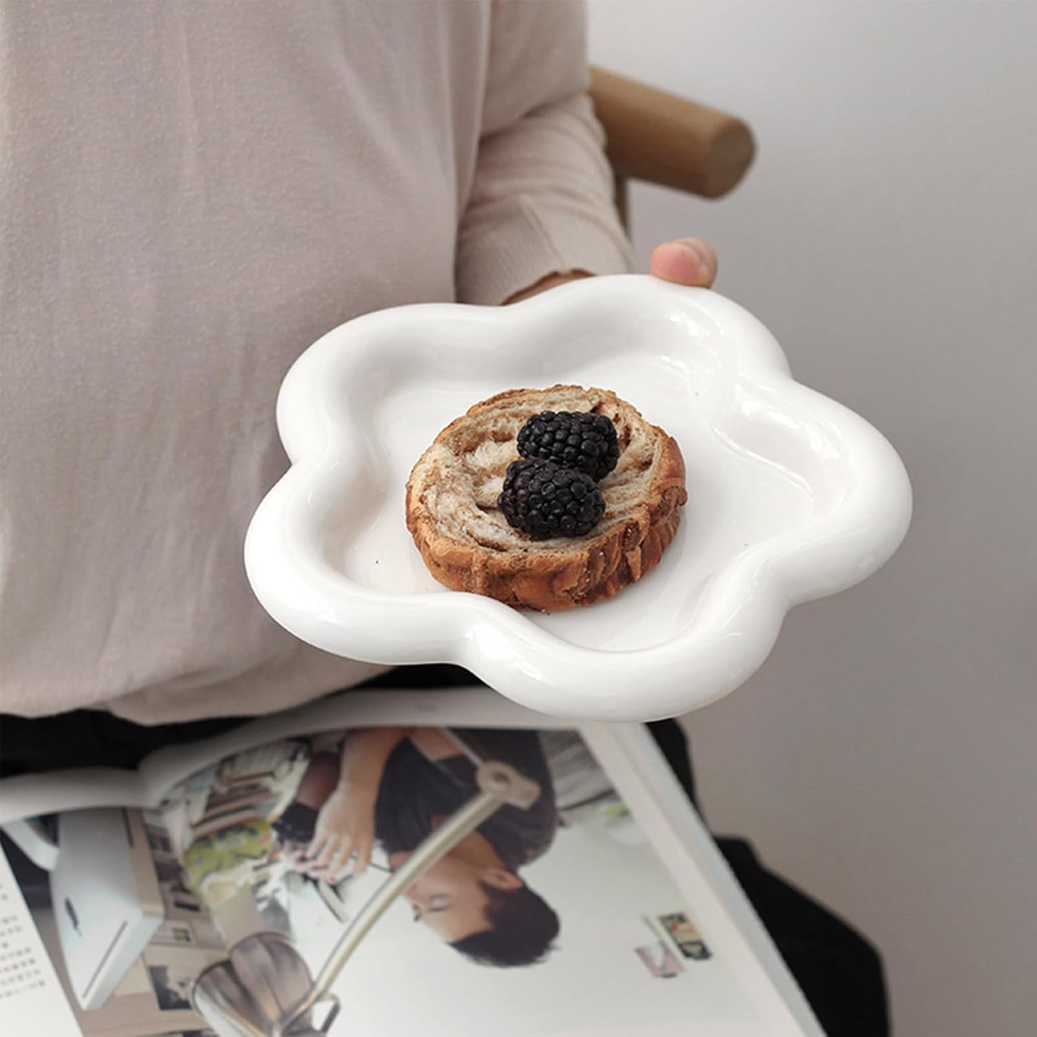 FACAICAI Small Jewelry Dish Tray for Women, Ceramic Jewelry Tray, Ring Dish Holder Jewelry Plate Tray, Cute Cloud Tray Decorative Dish, Perfume Trinket Dish for Ring Earring (White Flower) image number 3