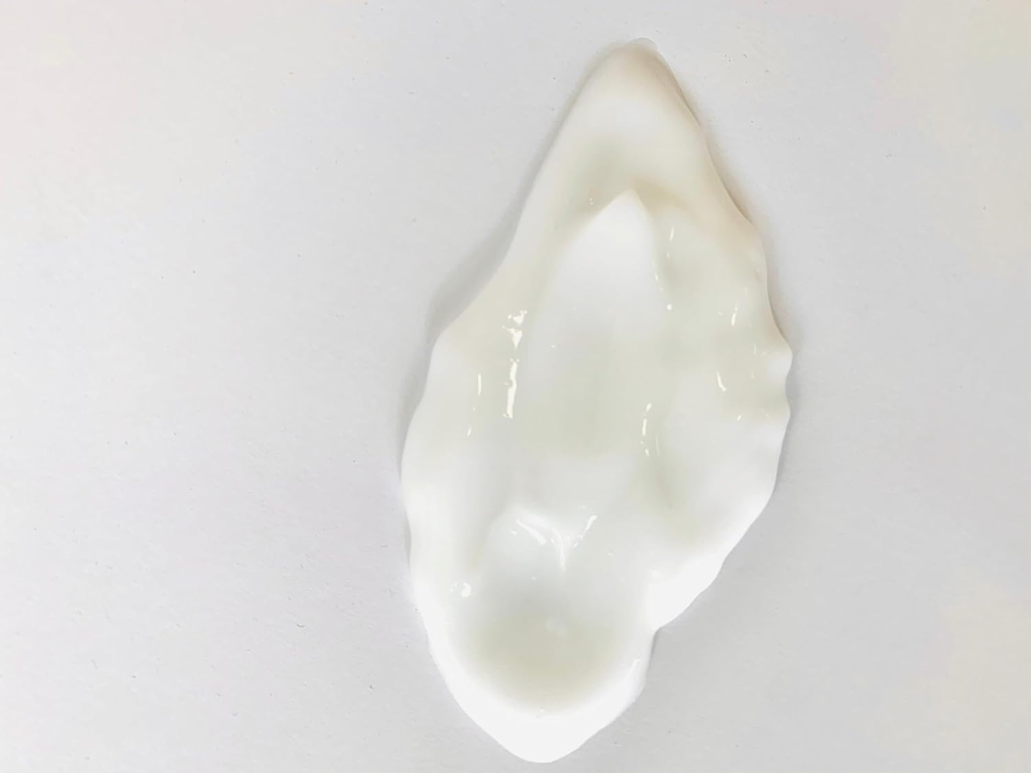 Moisturising & Repairing Conditioner - Pump Haircare image number 1