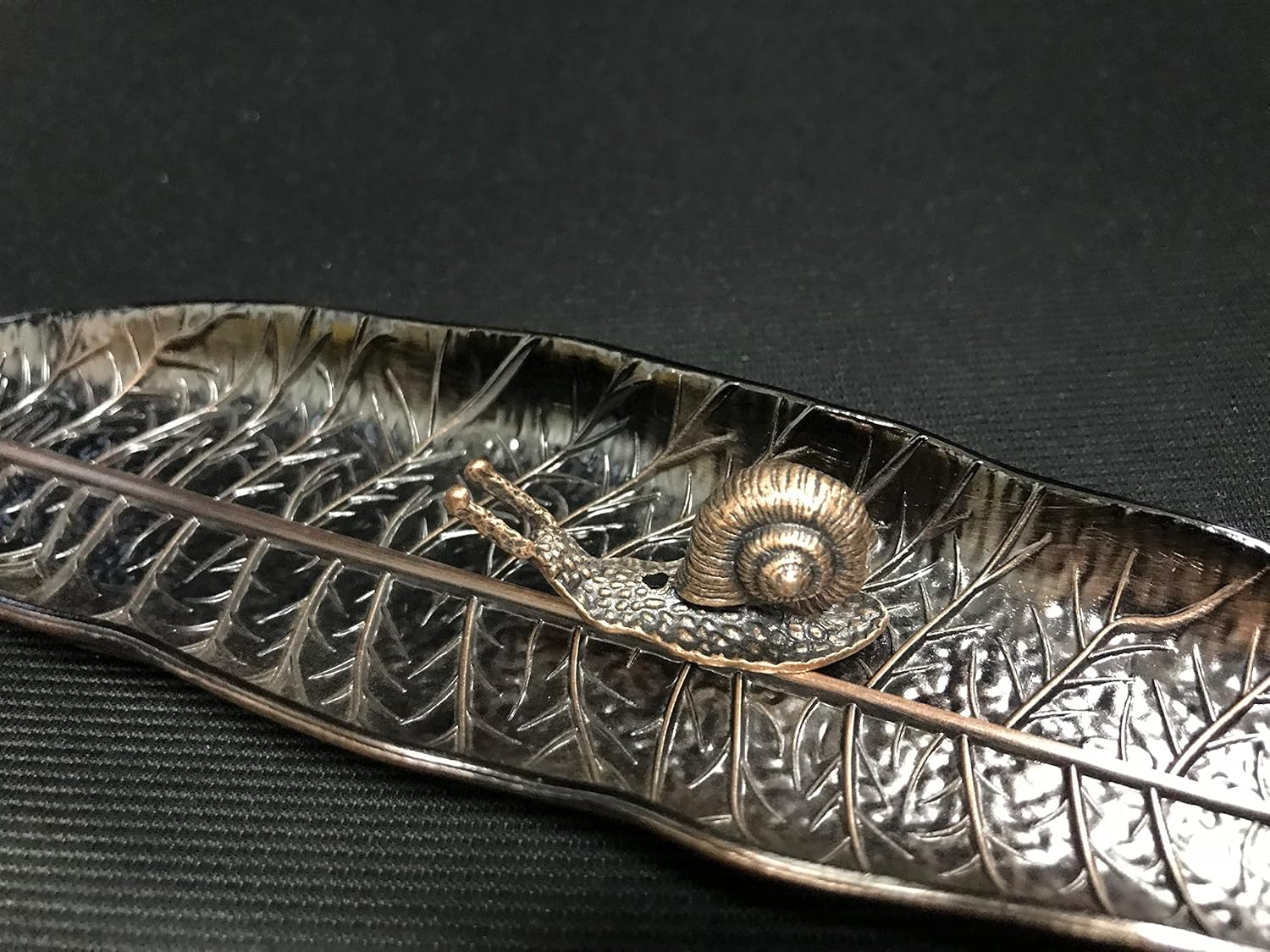 Incense Holder Set, Leaf and Snail Incense Burner, Incense Ash Catcher,Cute and Practical Incense Burner，Incense Sticks Holder for Counters, Meditation Room, Yoga, Home, Office (Bronze) image number 1