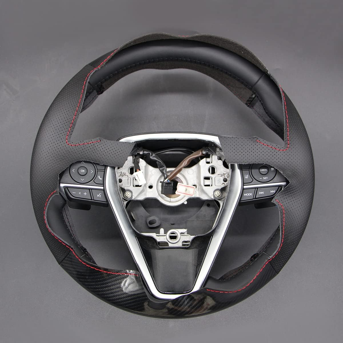 MEWANT Steering Wheel Cover for Toyota Camry/Corolla / RAV4 / Avalon Carbon Fiber&Genuine Leather Steering Wheel Wrap