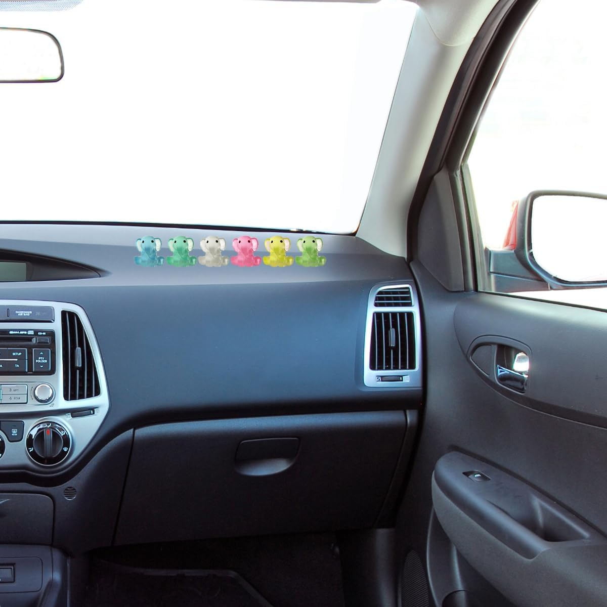 WELANE Mini Resin Animal Figures, 30 PCS Glitter Mini Resin Elephant for Potted Landscape Dollhouse Ornaments (2Cm) image number 2