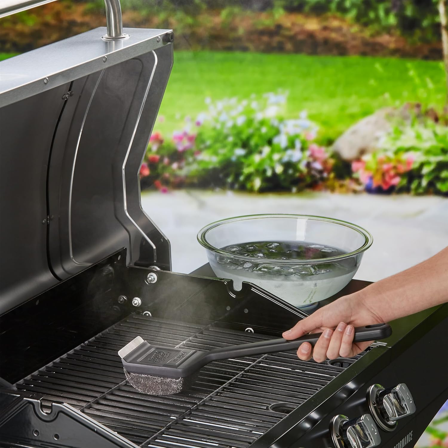 Mr. Bar-B-Q Steam Clean Grill Brush Powered by Scrub Daddy image number 6