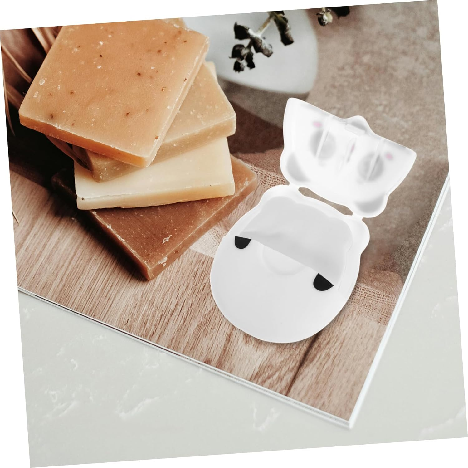 Parliky Portable Disposable Soap Paper Sheets for Hand Washing Cute Travel Mini Soap Flakes in Box for Outdoor Adventures and Camping image number 3