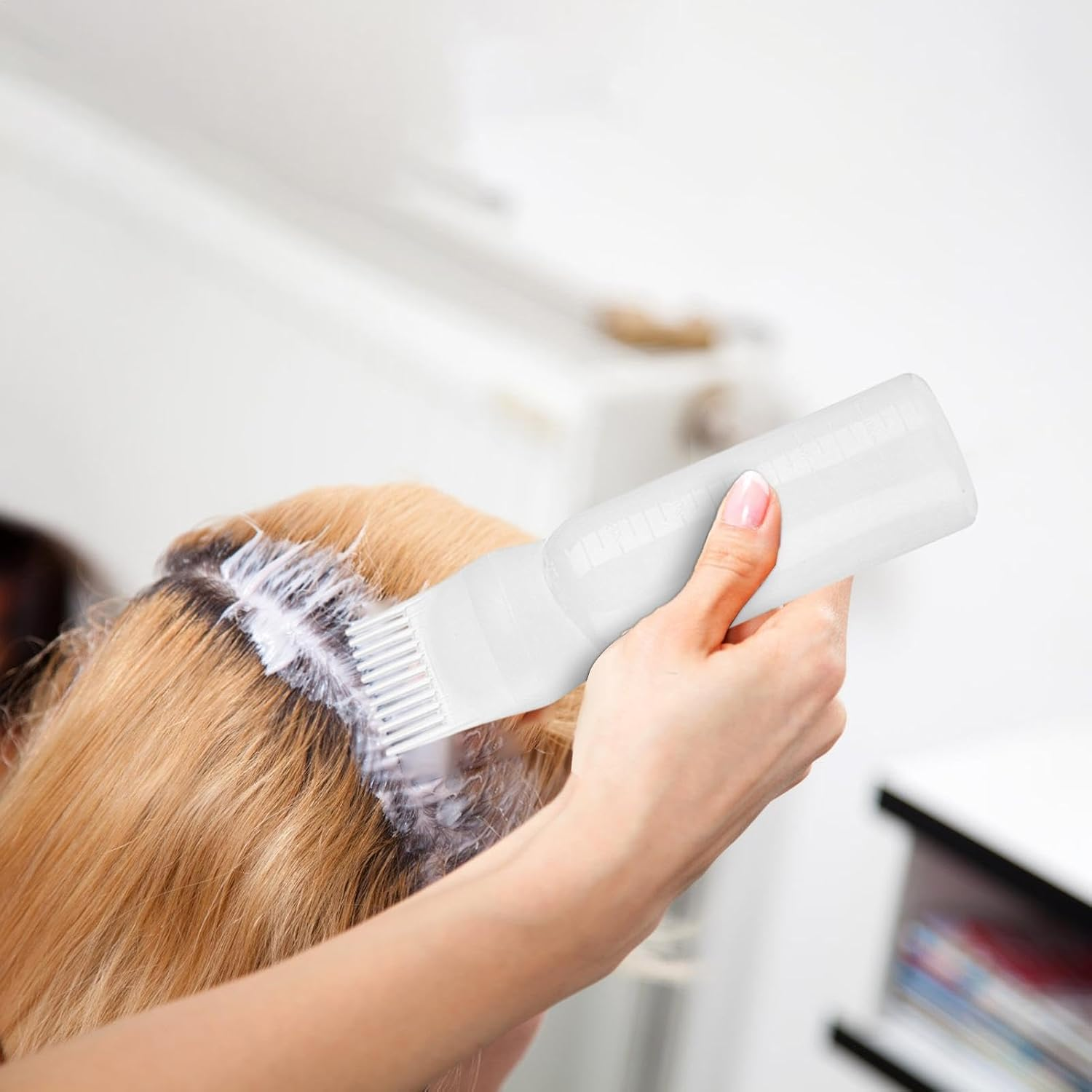 Hair Oil Applicator - Oil Bottle for Hair | Root Comb Applicator Bottle | Hair Oil Applicator Bottle | Bottles Root Comb Squeeze Applicator Bottles with Dots for Hair Coloring, Dye Hair and Oiling Car - Pink image number 5