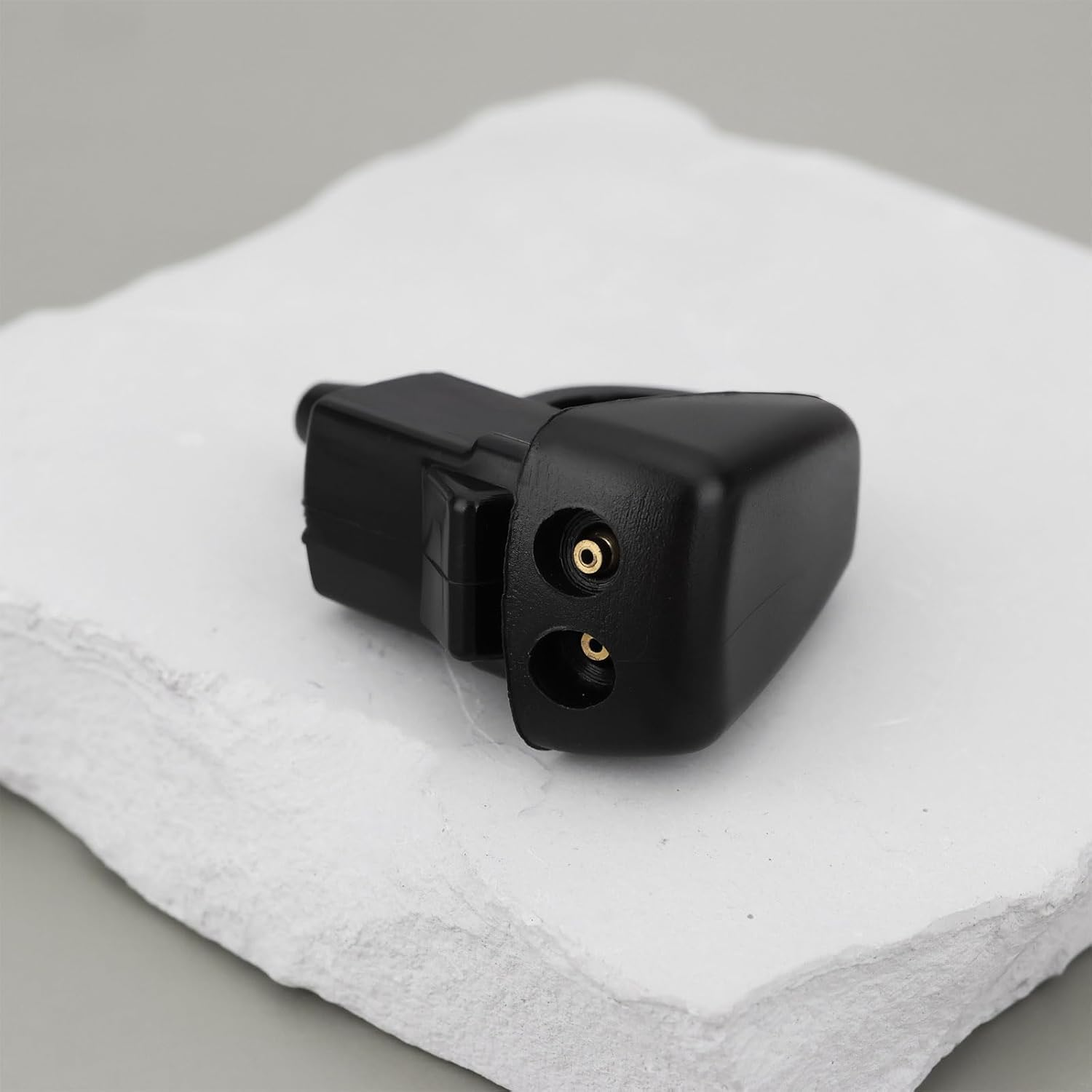 Emsea 2Pcs Windshield Cleaner Wiper Nozzle LR049290 LR018833 Compatible with Land Rover Discovery 3 4 image number 2