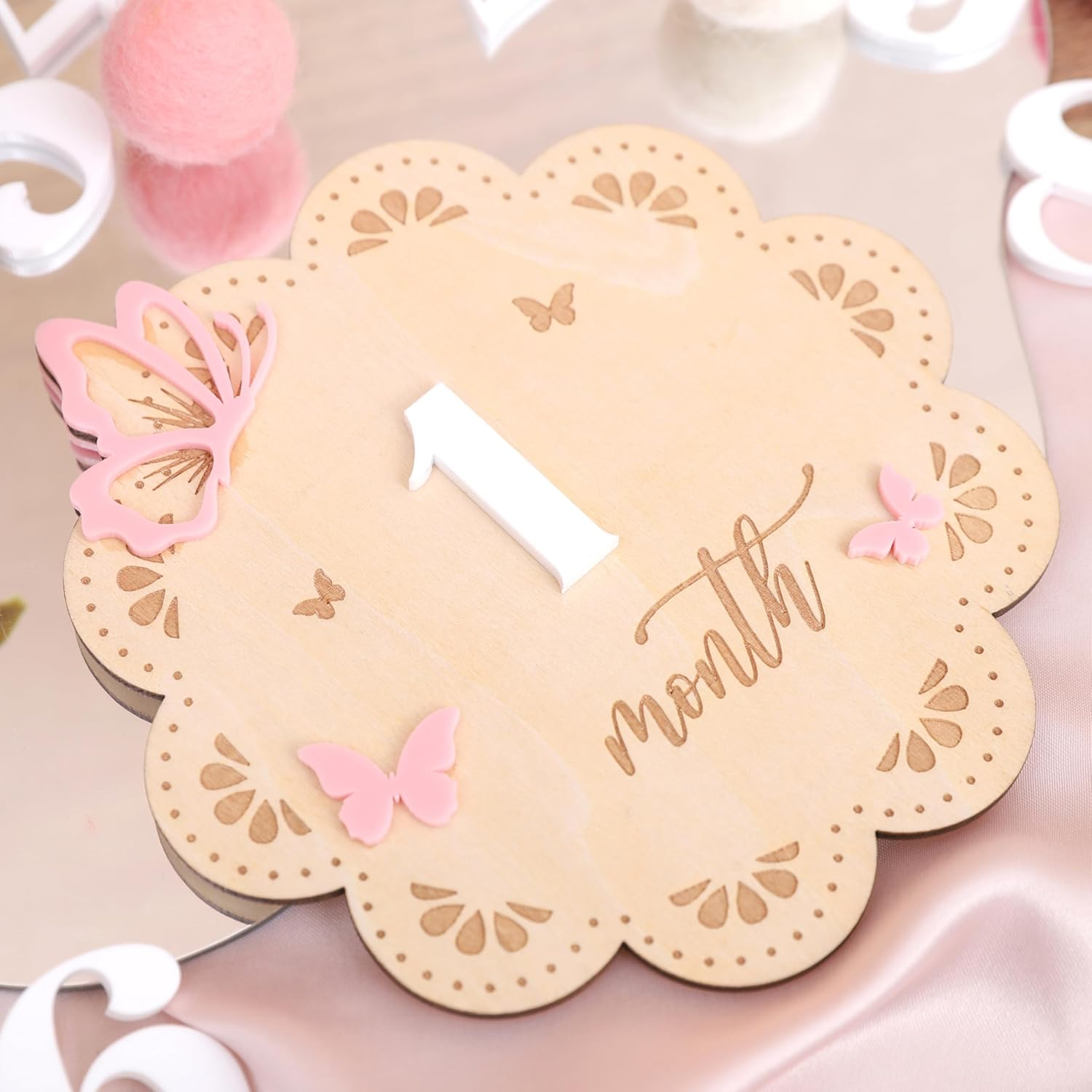 Butterfly Wooden Monthly Milestone Cards - 1-12 Months Interchangeable Baby Months Signs, Double-Sided Printing, round Butterfly Milestone, Newborn Memento Milestone, Baby Shower Photo Props image number 1