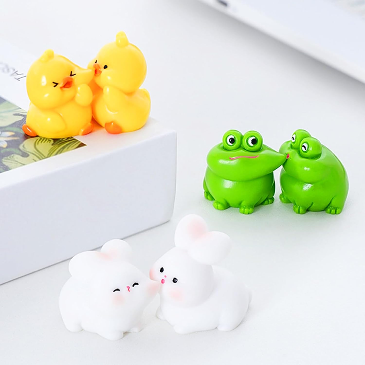 Cute Kiss Face Animal Car Dashboard Decorations, Love Funny Micro Landscape Car Interior Accessories, Kawaii Auto Rearview Mirror Ornaments for Cute Girl Vehicle Interior Desktop Gifts 2Pcs(Frog) - Frog image number 4