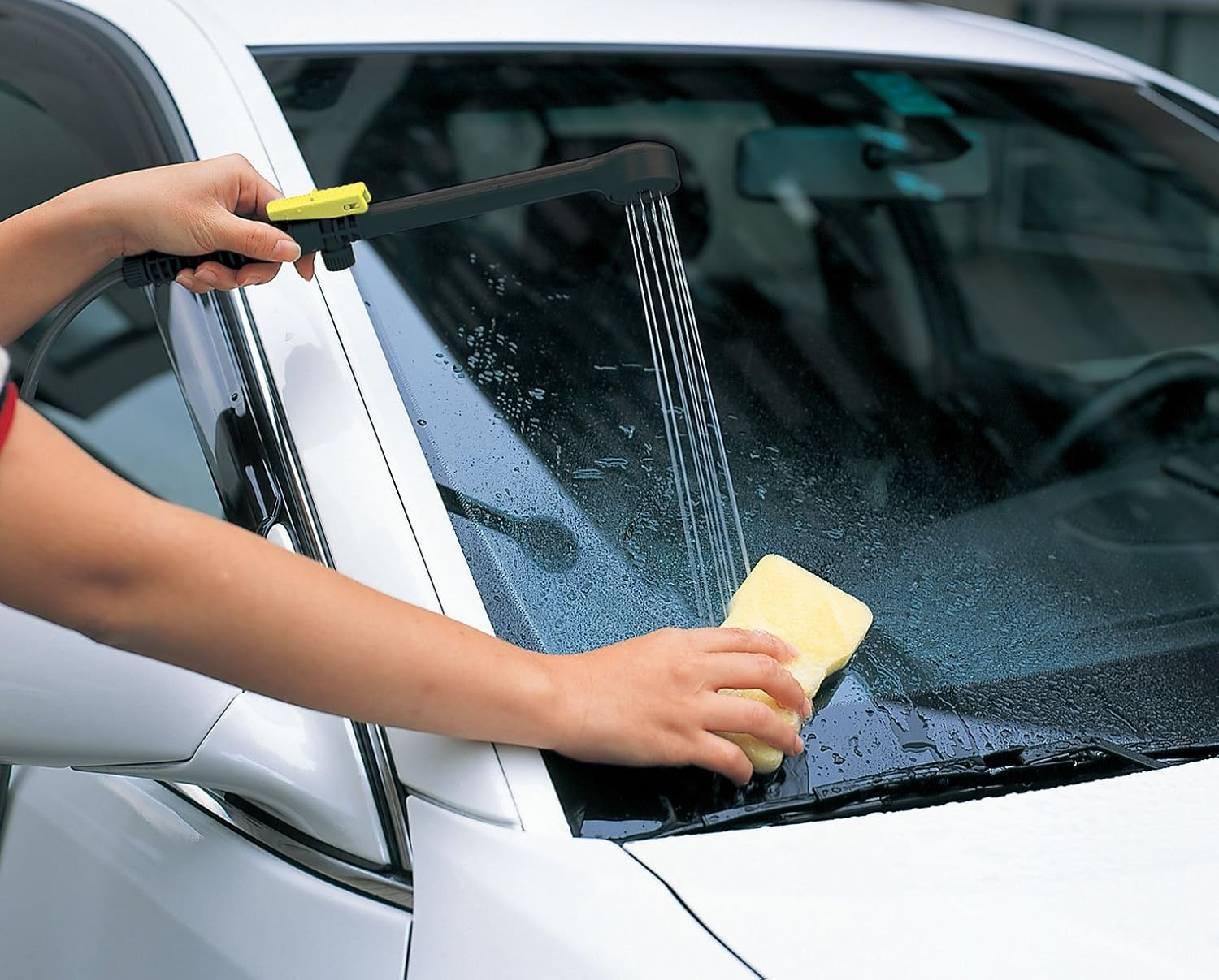 Maruhachi Industry Pressurized Portable Shower 7L image number 3