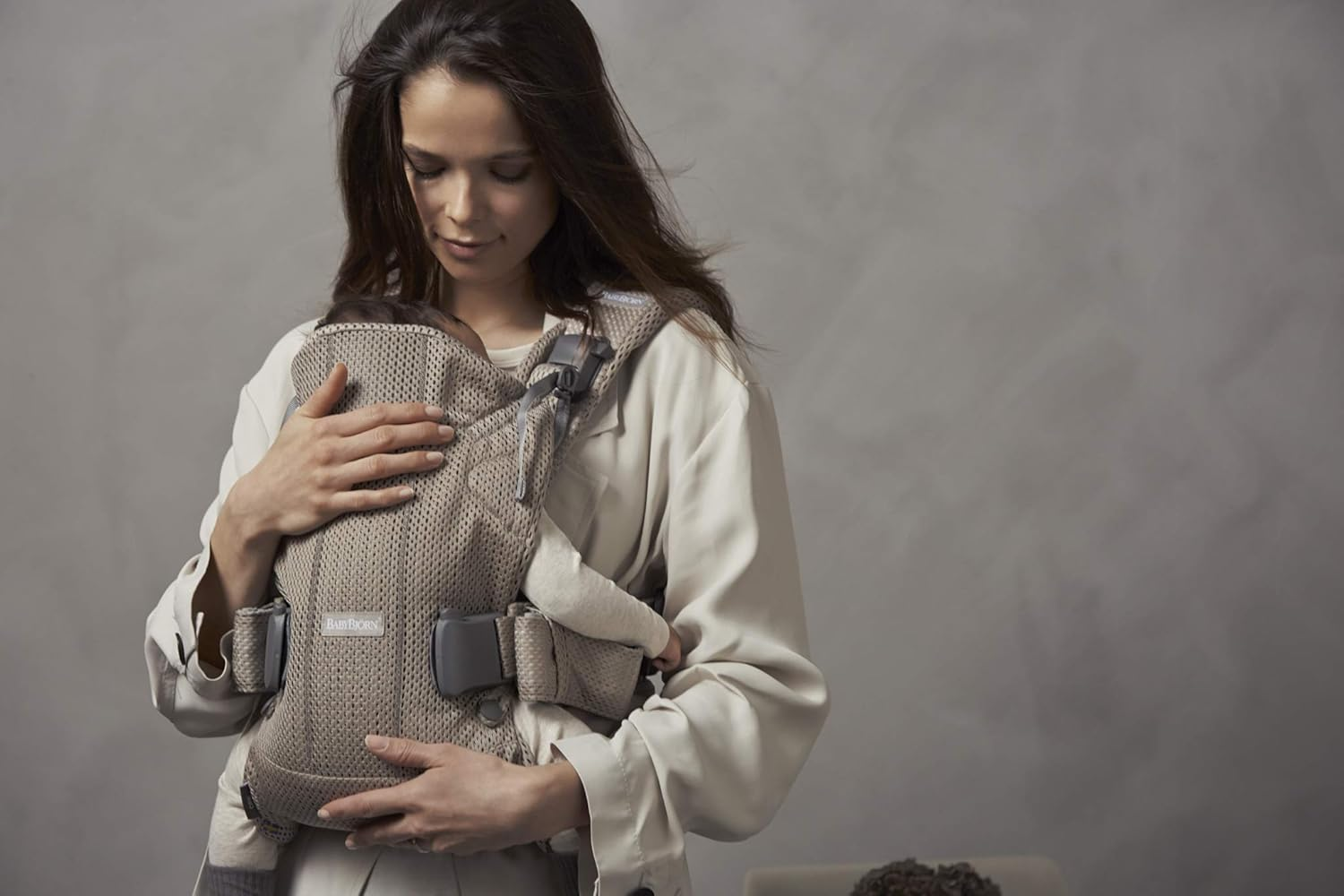 Babybj&ouml;rn Baby Carrier One Air, 3D Mesh, Grey Beige - Grey Beige image number 4