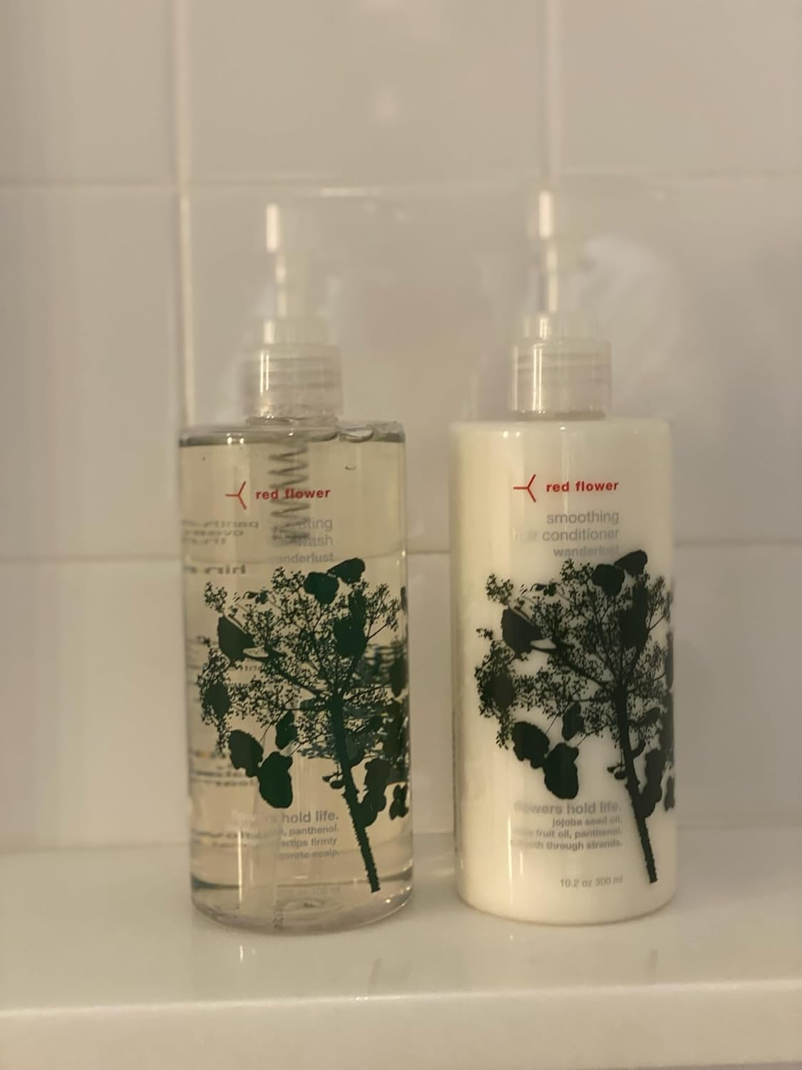 Red Flower Wanderlust Hydrating Hair Wash, 10.2 Fl. Oz. image number 2