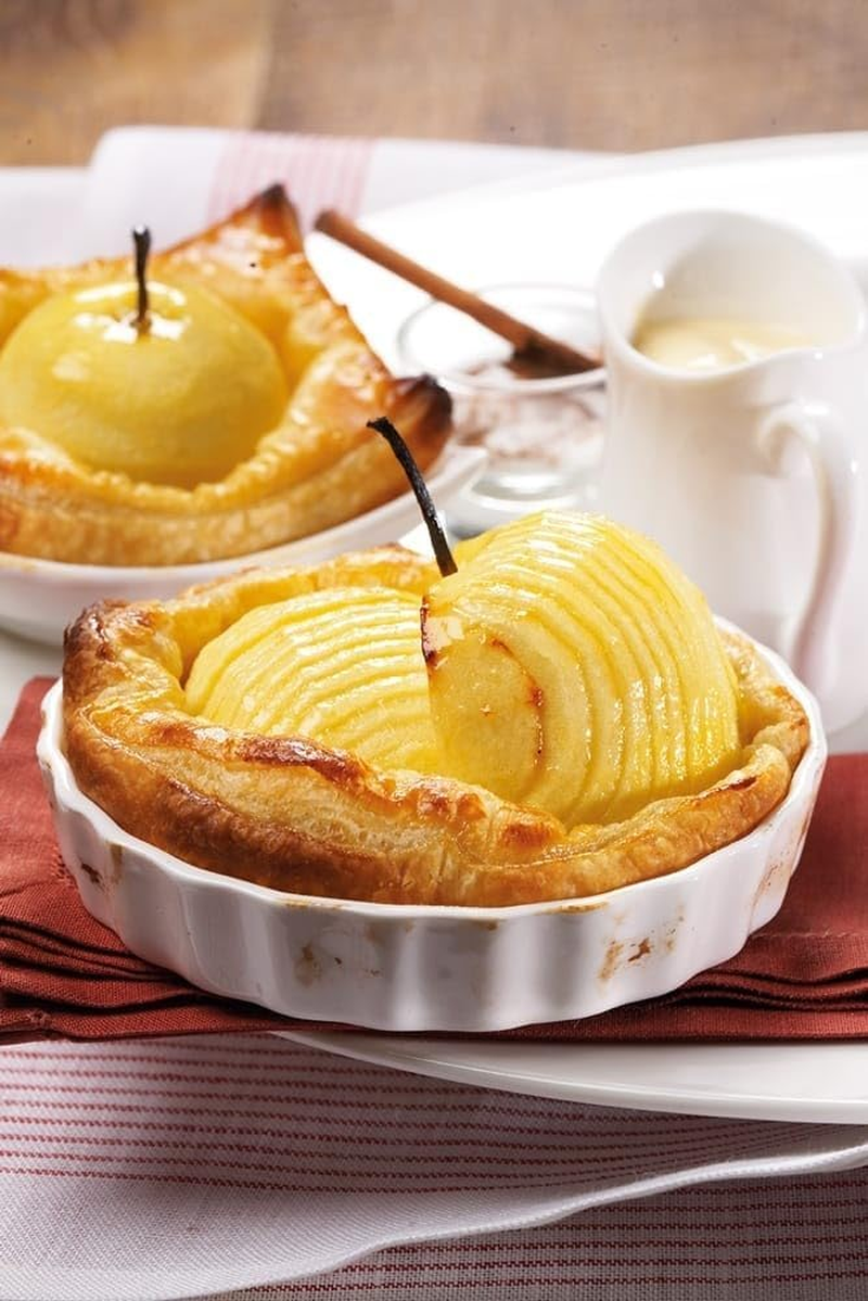 Maxwell & Williams White Basics Milk Jug 320ML image number 3