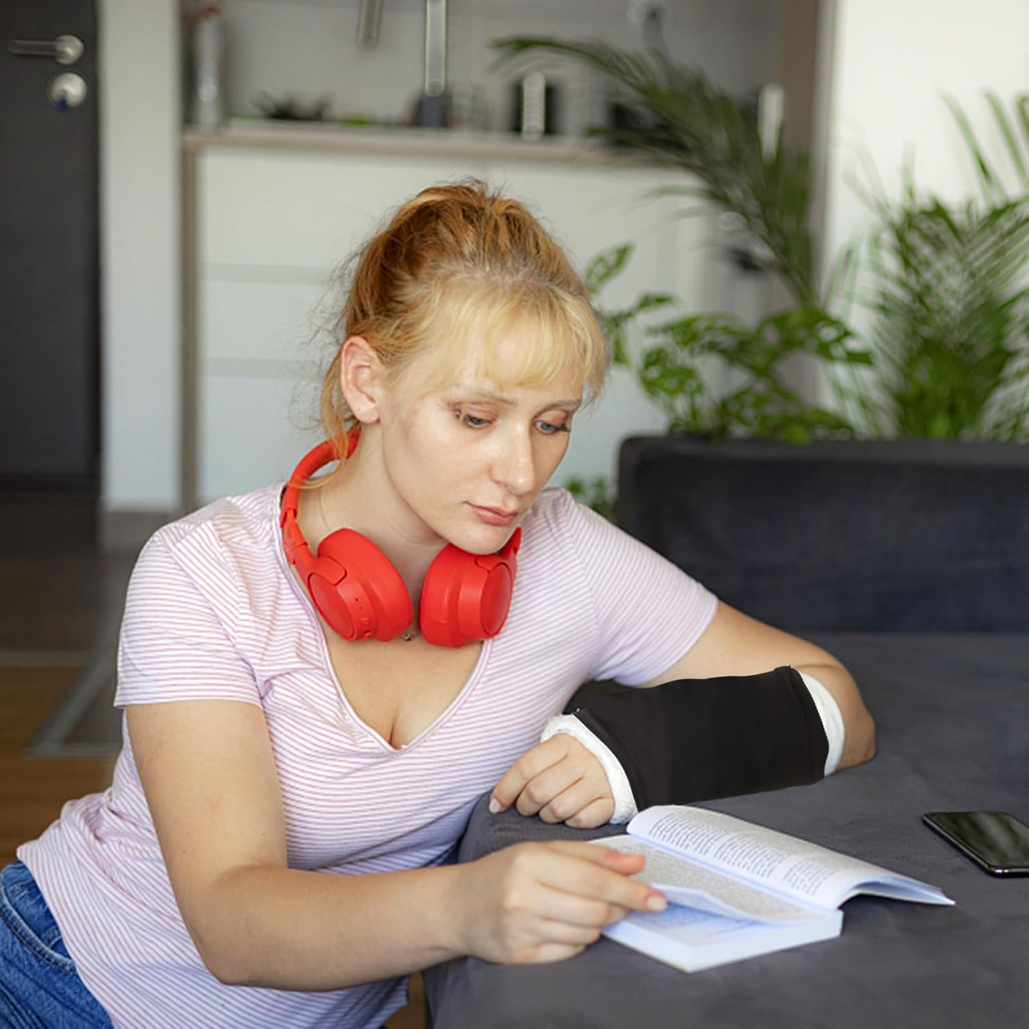 4 Pack Arm Cast Cover Elastic Short Cast Covers Protector Arm Sling Sleeve Cast Decorations for Arm Bath Shower Cast Wound Covers Removable Washable Cover 11 Inch Length X 9-11 Inch Circumference image number 5