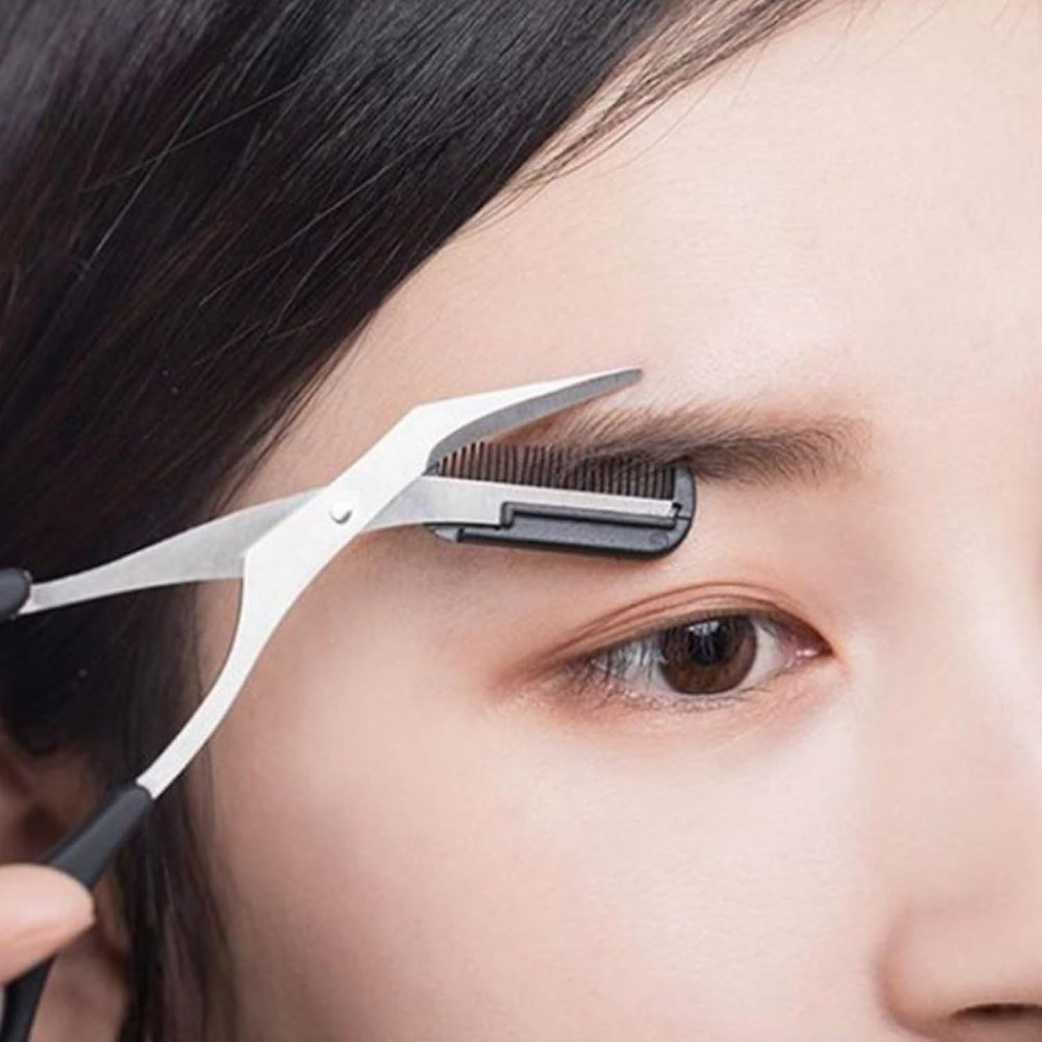 Pack of 3 Eyebrow Scissors with Comb, Eyebrow Scissors, Eyebrow Scissors for Women, Eyebrow Trimmer, Scissors, Eyelash Brush, Eyebrow Comb for Men and Women (Black)