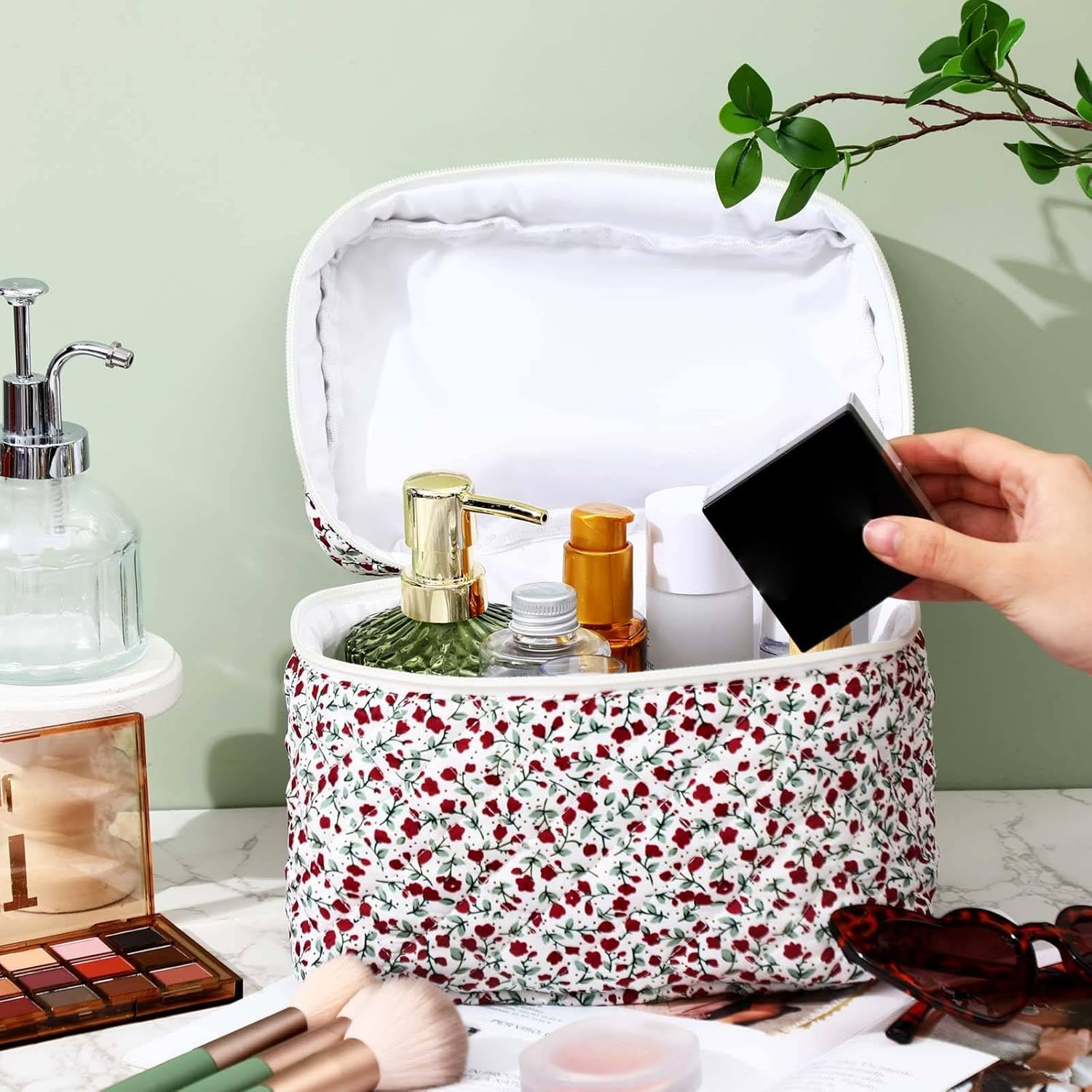 Paterr Makeup Bag Set 3 Pcs Large Quilted Cotton Make up Bags for Women Cosmetic Travel Toiletry Organizer Pouch Cute Aesthetic Storage Purse, Red, Red Floral image number 6