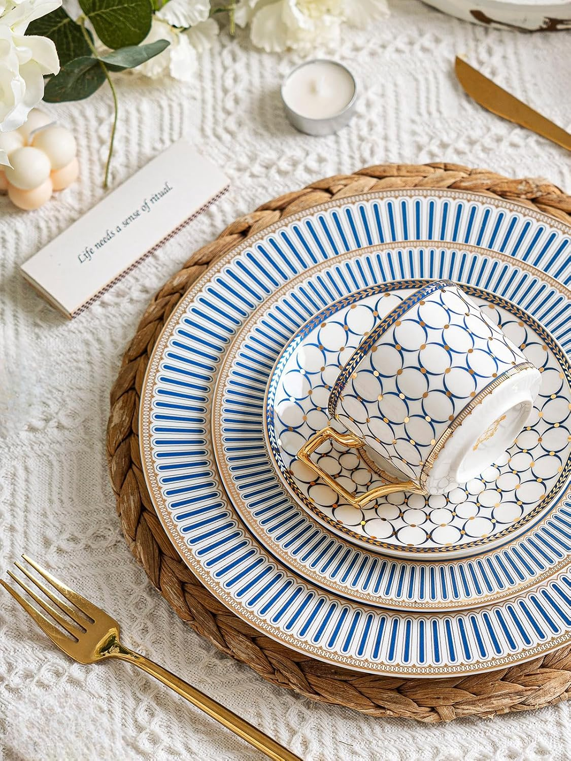 Cwlwgo-European Style Ceramic Coffe Cup and Saucer Sets, 7 Oz Bone China Beautifully Glazed Blue Gold Tea Cup Set, Golden Spoon,Cappuccino, Latte, Suitable for Women'S Gifts (4 Pack).&hellip;&hellip;