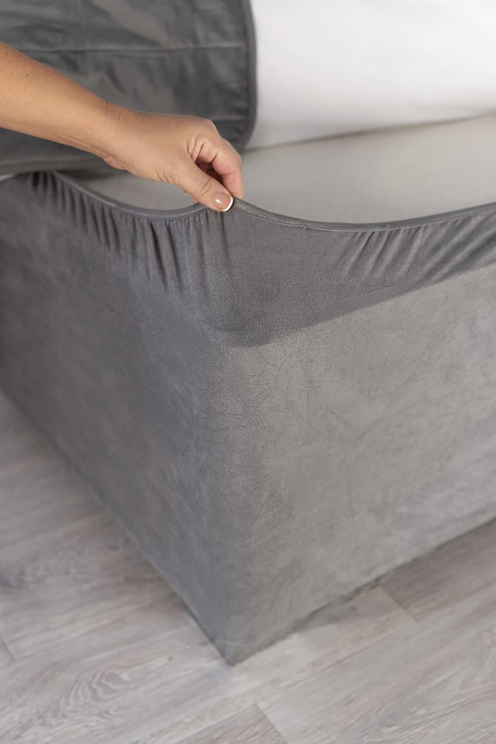 Belledorm Box Spring Cover - Transform Your Bed with This Fully Elasticated Faux Suede & Stretch Wrap-Around 4 Sides Bed Skirt (Linen, King/Cal King/Olympic Queen)