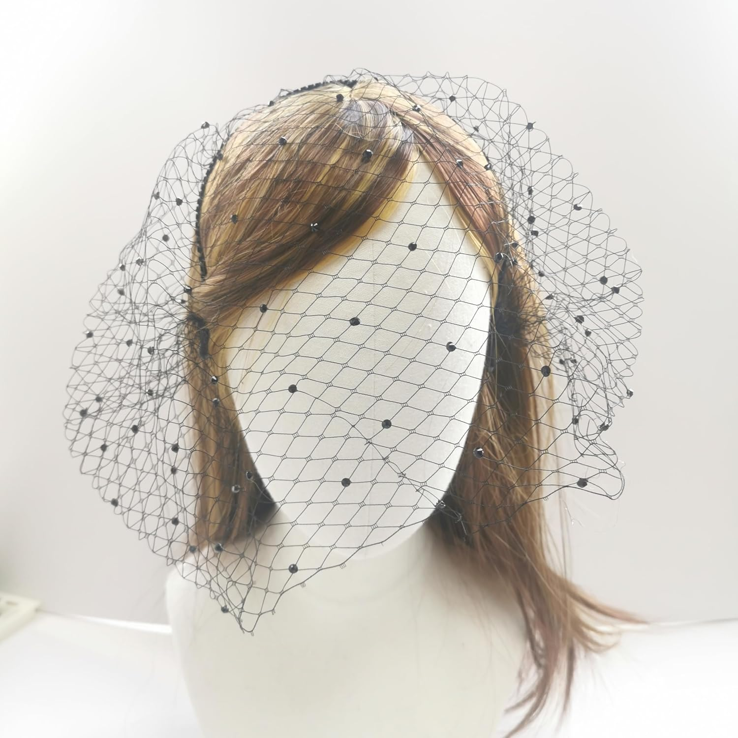 TRADERPLUS Women'S Mesh Veil Headband Black Wedding and Party Vintage Fascinator Mesh Lace Headband of the 1920S image number 1