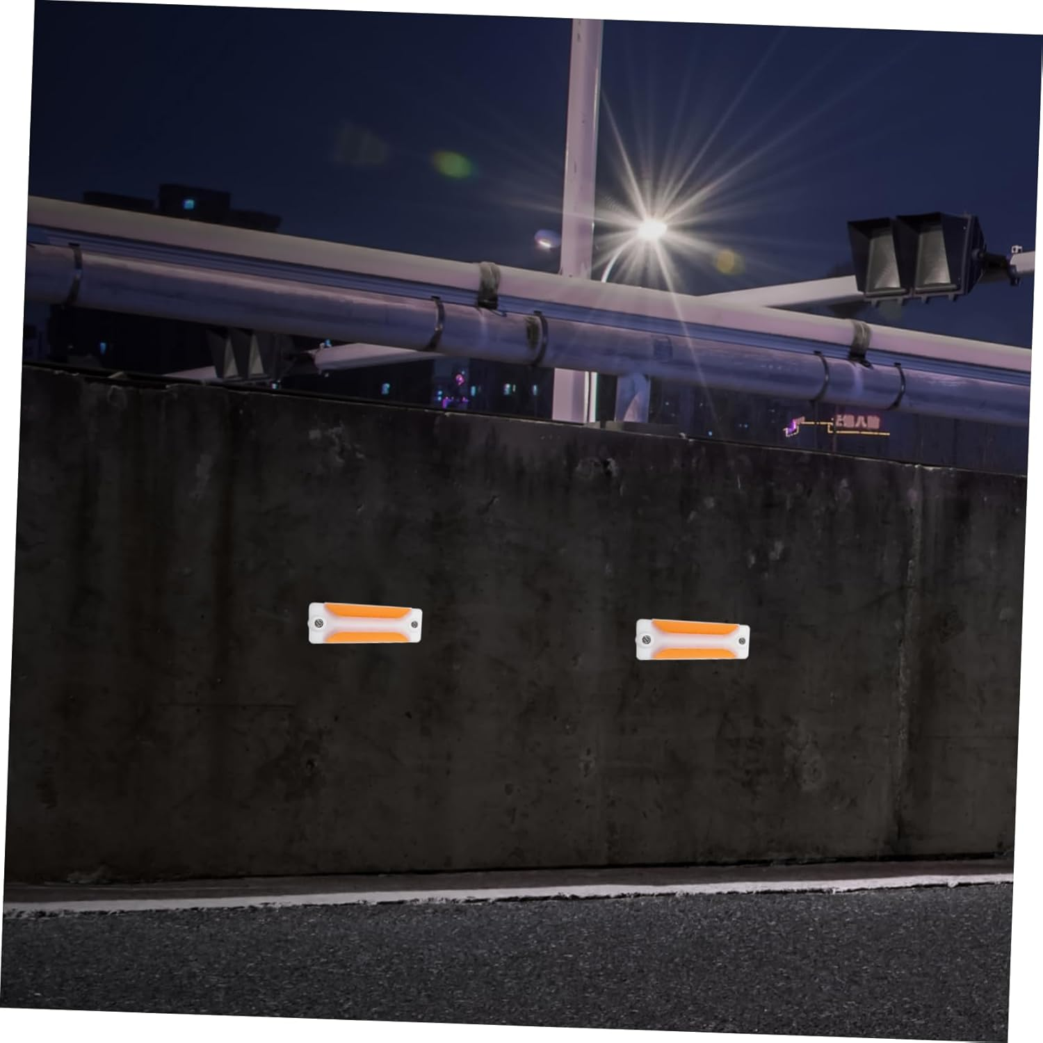 2Pcs Reflective Delineator Markers Weatherproof Road Safety Signs for Driveways Parking Lots Construction Zones image number 5