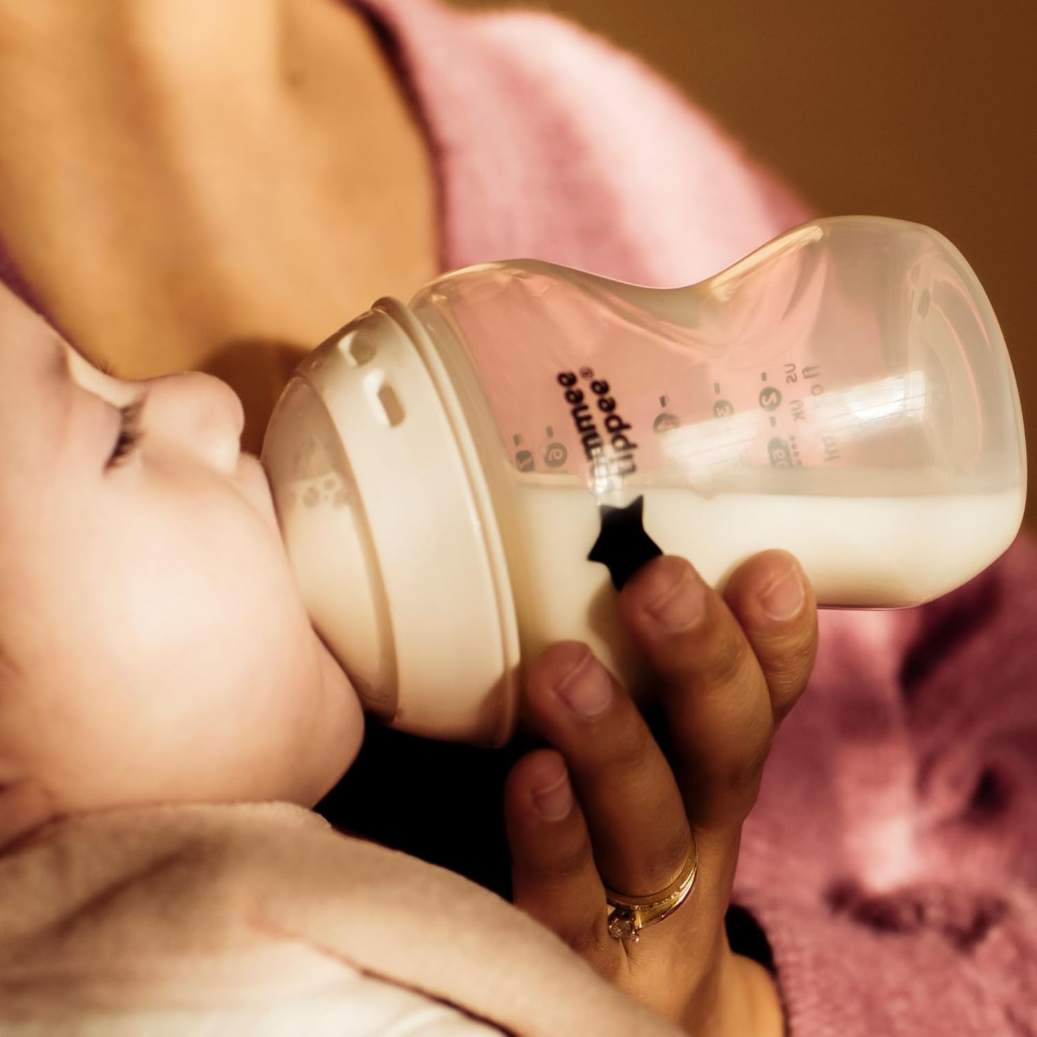 Tommee Tippee Travel Bottle and Food Warmer, Portable Baby Bottle Warmer Ideal for Travel, Thermal Insulation, Stainless Steel Flask with Leak-Proof Lid image number 5