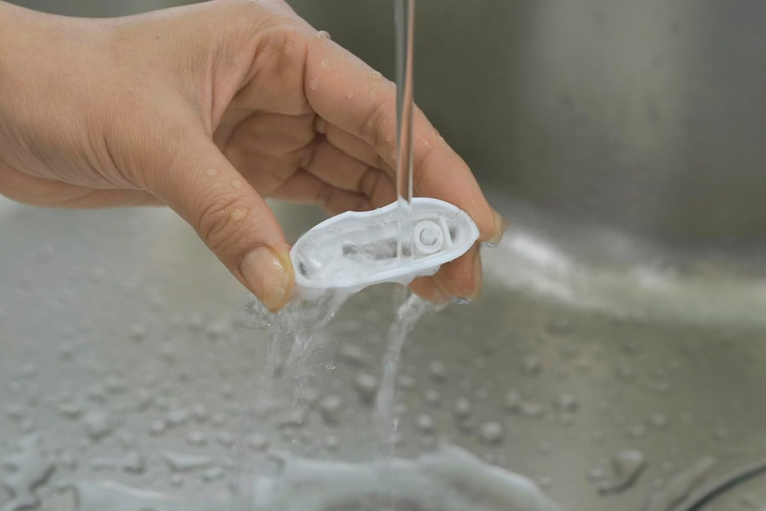 FUJIPACKS Electric Nail Clipper with LED Light - Modern Pink/White Nail Clipper image number 5