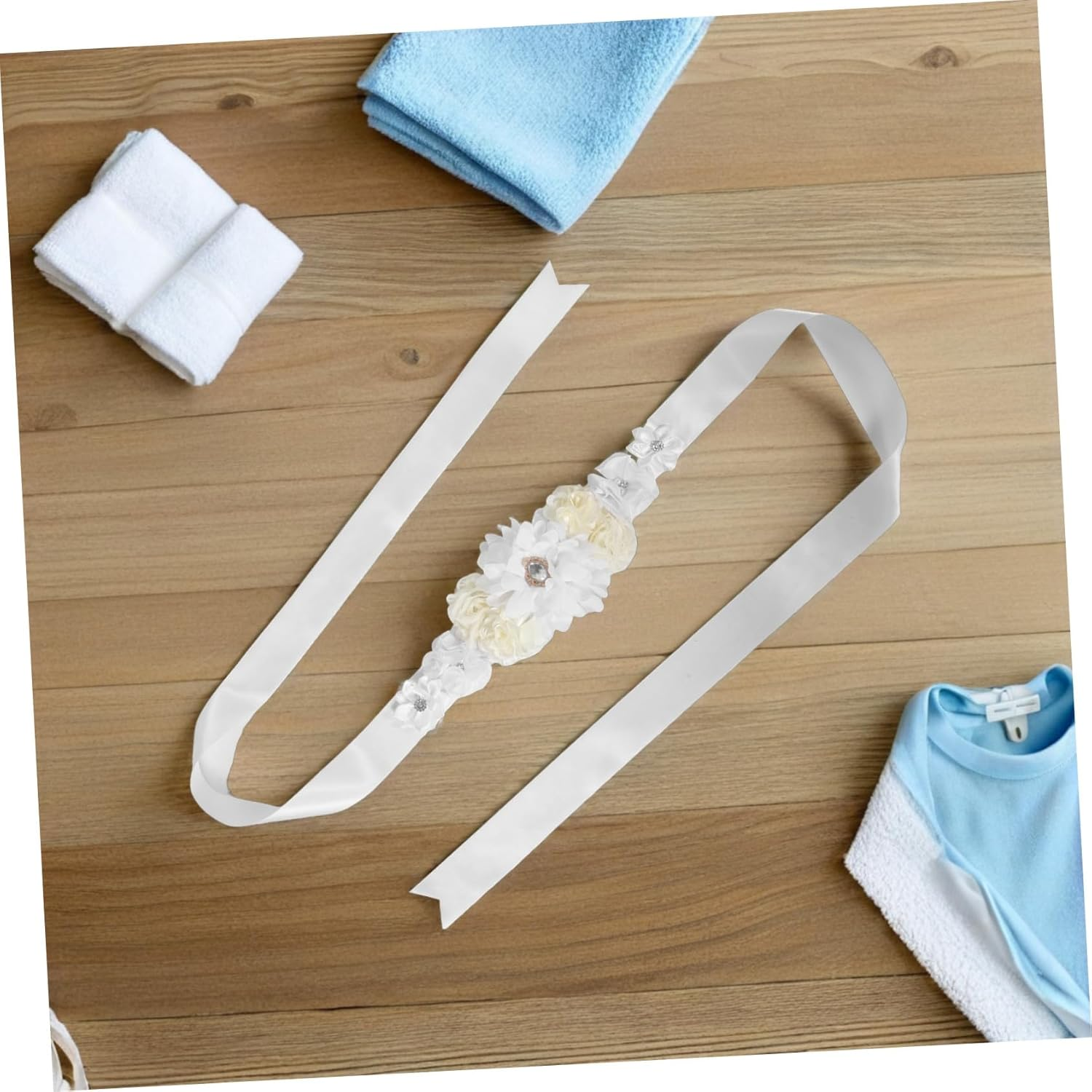 MERRYHAPY Adjustable Floral Maternity Belt with Soft Breathable Fabric for Pregnant Women Back Support Sash for Shower and Pregnancy Photography White Elegant Pregnancy Belly Band