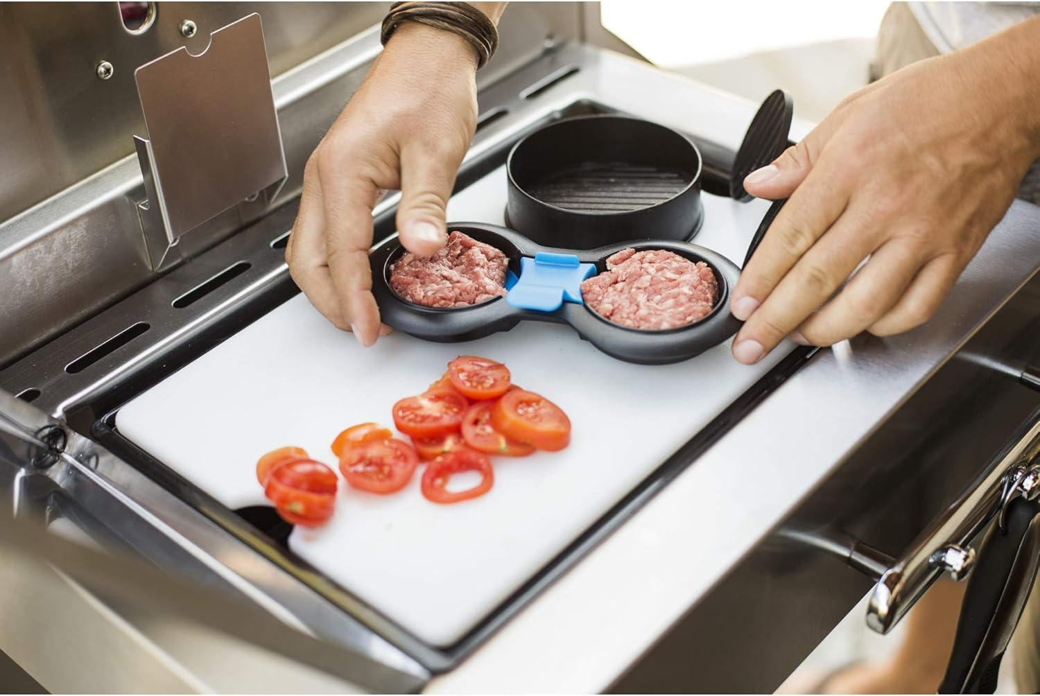 Napoleon Gourmet Burger Press Kit image number 2