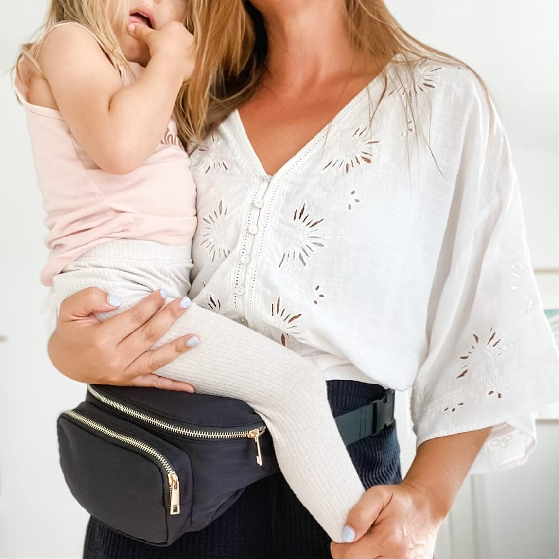 Ditty Co. Small Diaper Bag - Portable Changing Pad - Crossbody Bags for Women - Baby Wipe Holder - Baby Travel Essentials image number 3