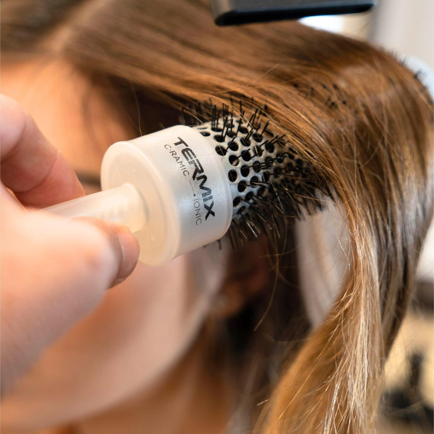 Termix Ionic Ceramic Hairbrush &Oslash; 28 Mm- Hairbrush That Combines the Latest Ceramic and Ionic Technology Preventing Hair Damage image number 4