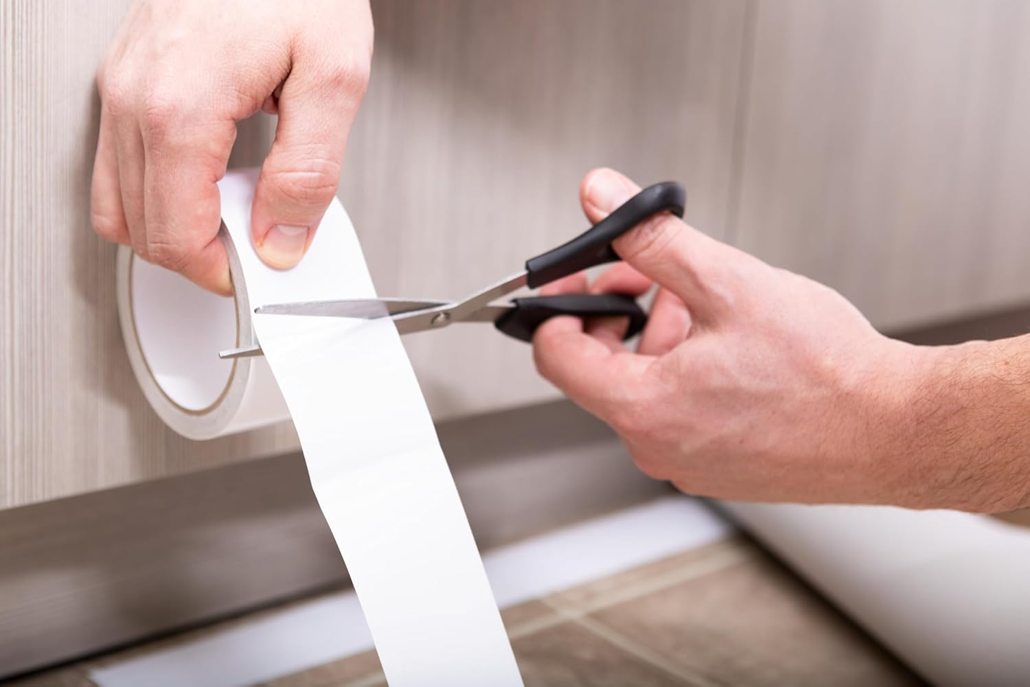 Duck Brand 392907 Indoor/Outdoor Carpet Tape, 1.41-Inch X 42 Feet, Single Roll image number 6