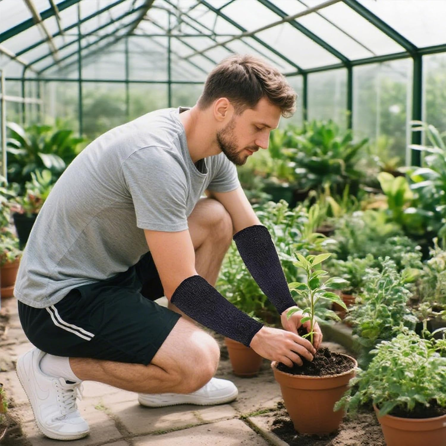 OJIOUI 4 Pair Protective Arm Sleeves Cut Burn Resistant Forearm Sleeve for Garden, Kitchen, Cooking(Black, Purple, Gray, Beige) image number 4