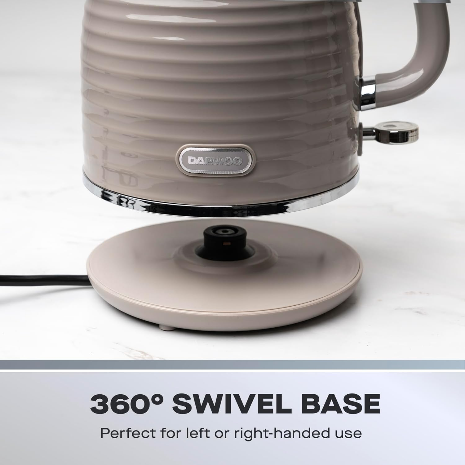 Daewoo SDA2566GE Plastic, Taupe 4-Slice Kettle and Toaster Set image number 5