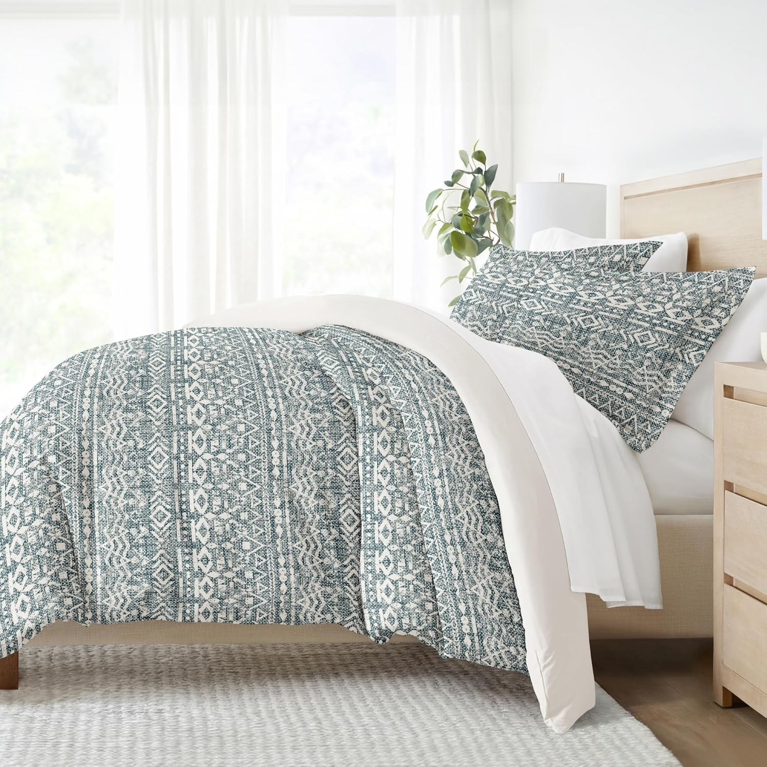 Linen Market Duvet Cover Queen (Navy) - Experience Hotel-Like Comfort with Unparalleled Softness, Exquisite Prints & Solid Colors for a Dreamy Bedroom - Queen Duvet Cover Set with 2 Pillow Shams image number 6