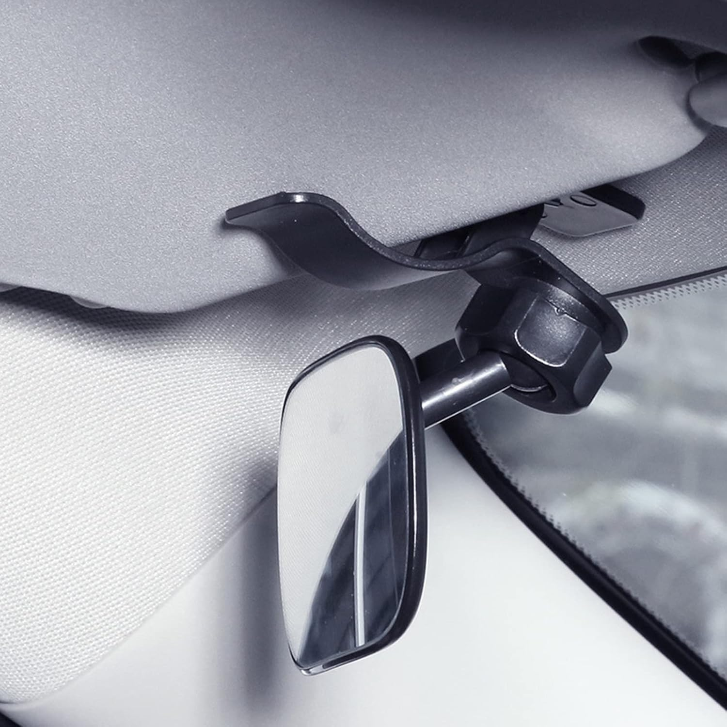 Baby Car Mirror, 360 &deg; Adjustable Universal Rear View Car Mirror with Clip Back Seat Mirror for Baby Infant Toddler Child Mom