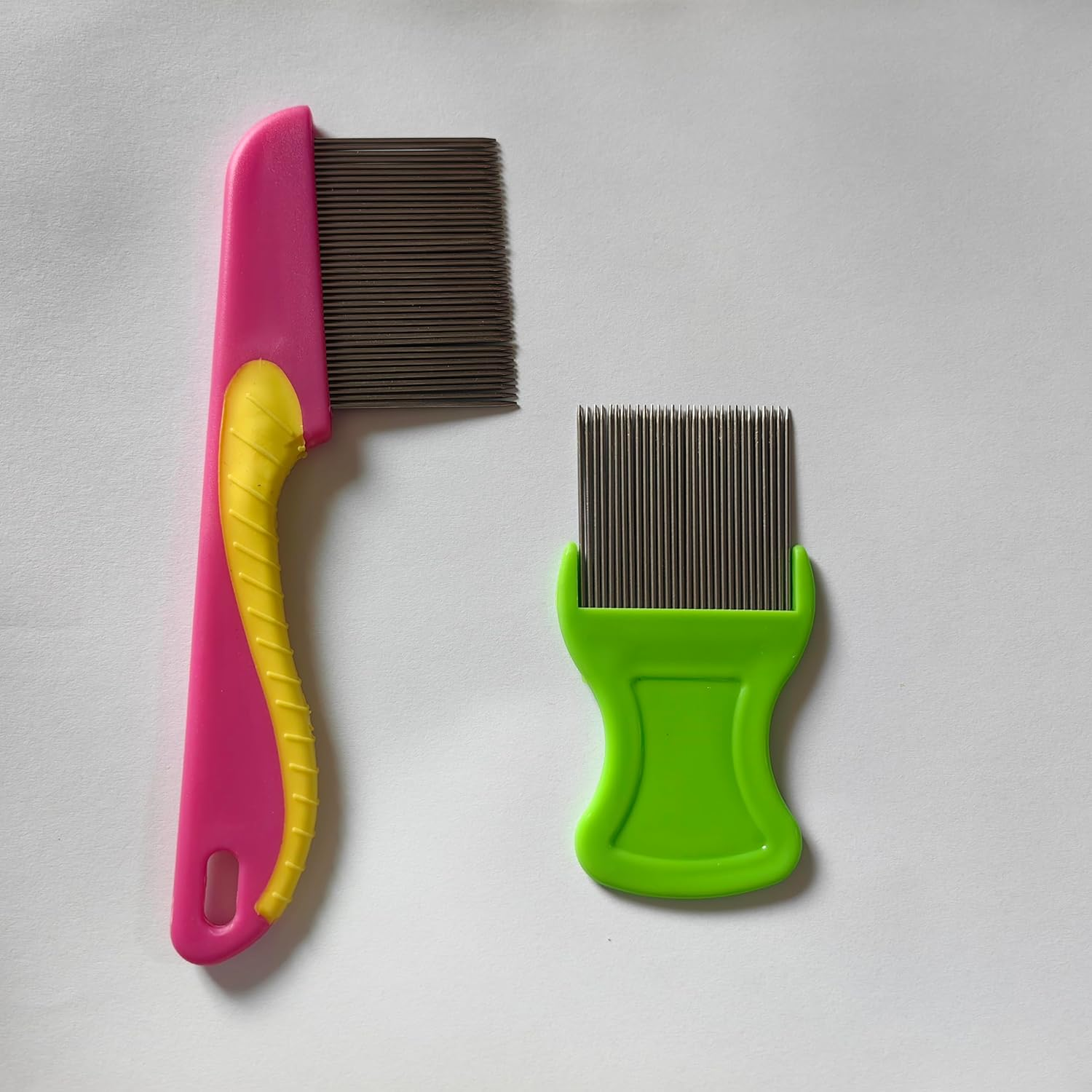 2 Pack Professional Lice Comb Set - Steel Head and Plastic Lice Removal Combs for Children, Adults, Pets, Dogs with Long Thick Hair (Green+Rose Red) image number 4