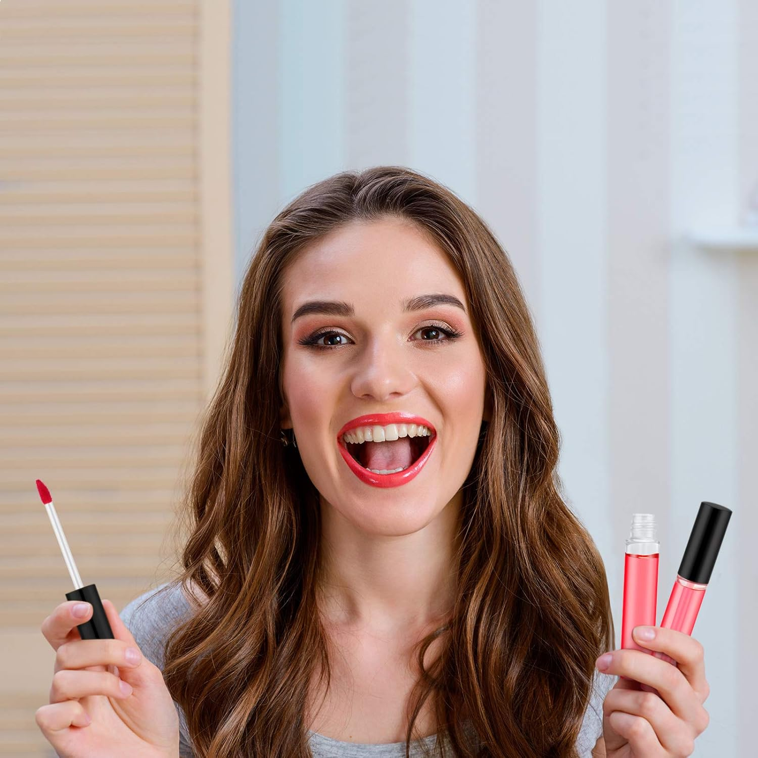 Nuanchu 100 Pcs 10 Ml Empty Lip Gloss Tubes Clear Mini Refillable Lip Balm Gloss Containers Bottles Plastic Lip Gloss Containers Lip Gloss Tubes with Wand and Rubber Inserts DIY Makeup (Black) - Rose Gold image number 3