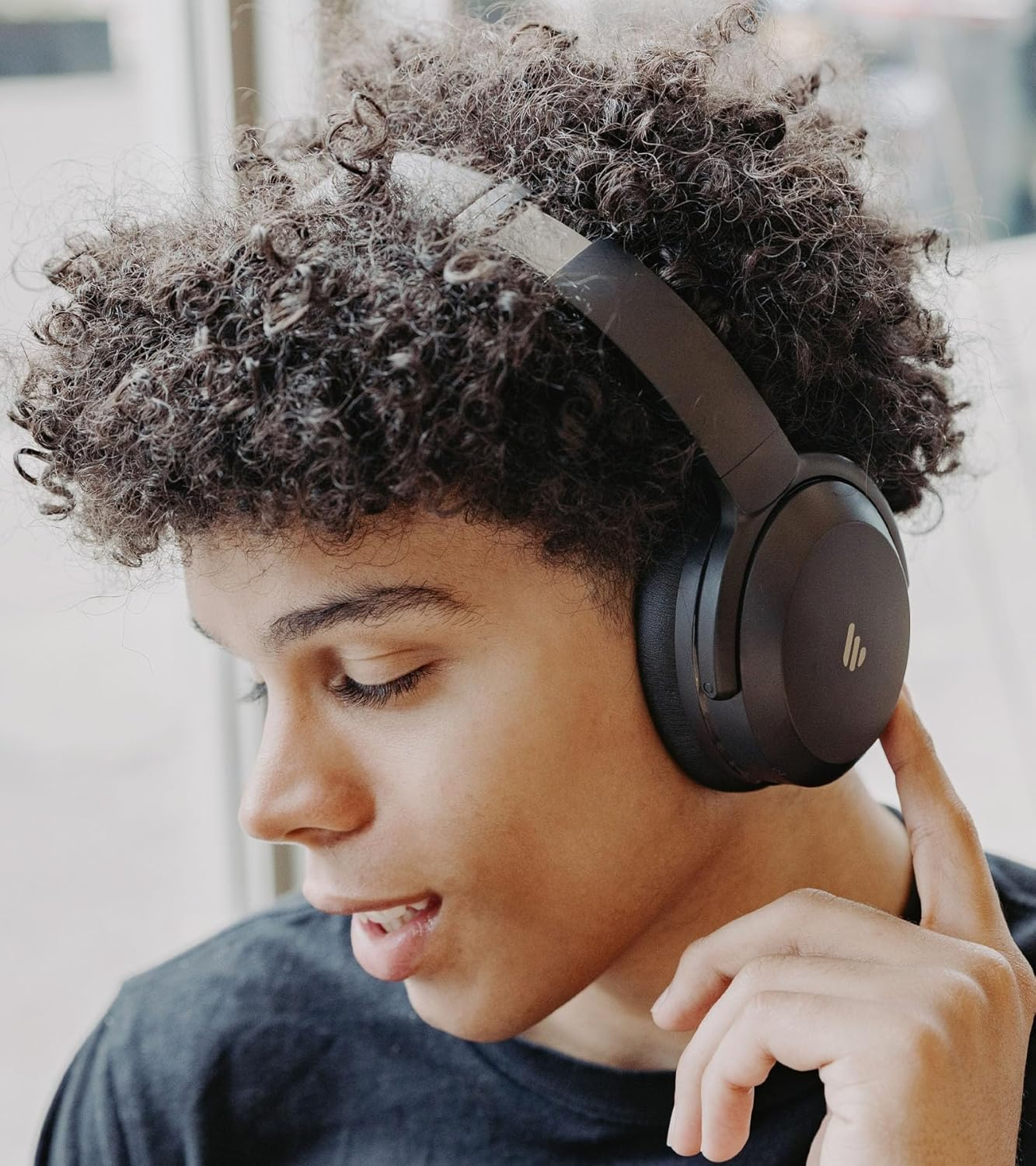 Edifier WH700NB Pro Bluetooth 5.4 Wireless Headphones with Noise Cancelling (Ivory White) image number 5