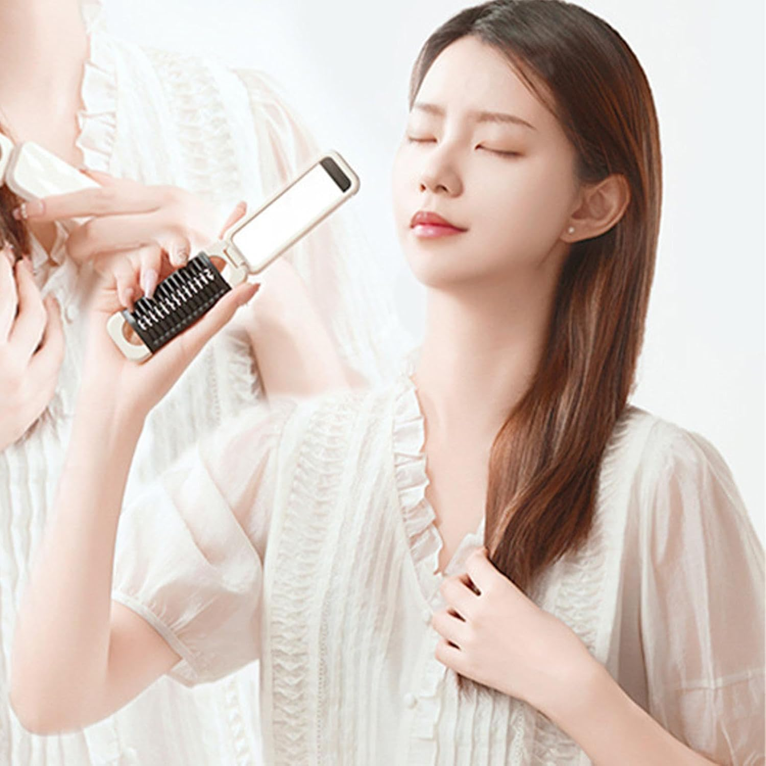 Foldable Travel Brush | Portable Massage Comb | Portable Pocket Hair Brush with Mirrors for Travel Car Gym for Women image number 4