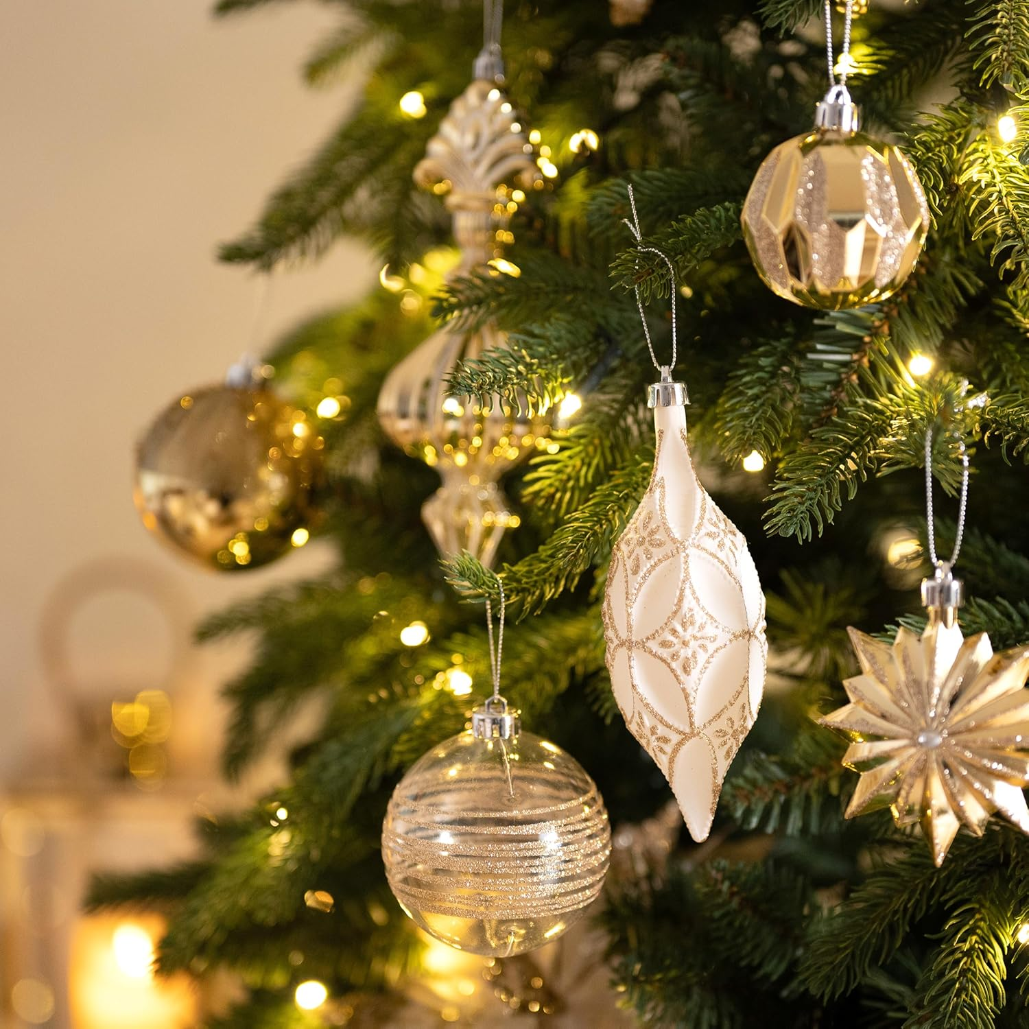 Valery Madelyn Christmas Tree Ornaments Set for Valentines, 80Ct White and Gold Shatterproof Christmas Tree Decorations Bulk, Luxury Hanging Ball Ornaments for Xmas Trees Holiday Wedding Decor image number 1