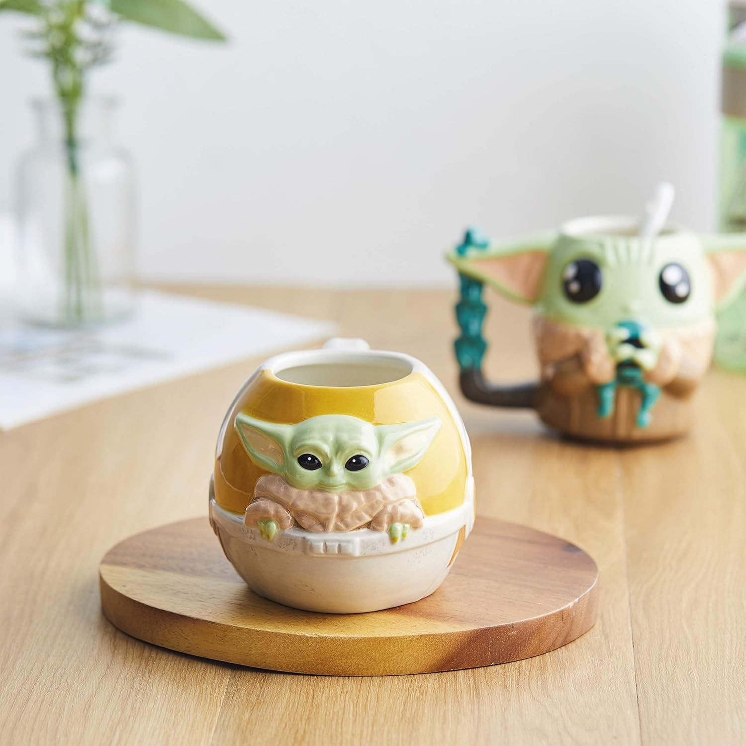 Zak Designs Star Wars the Mandalorian the Child Sculpted Ceramic Coffee Mug Collectible Keepsake with Unique 3D Character, 16 OZ, Baby Yoda in Cradle image number 2