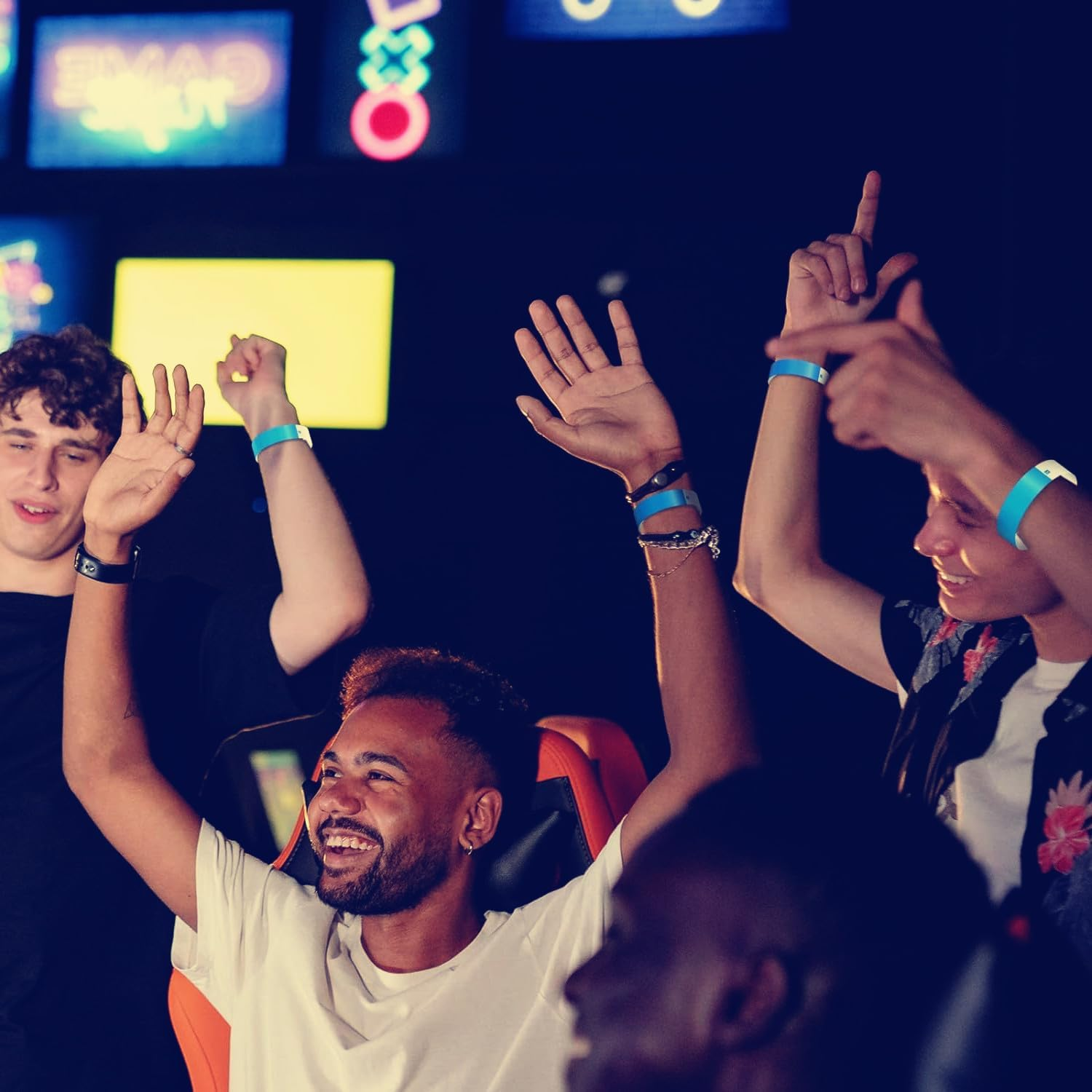 500 Pcs Paper Wristbands for Events,Waterproof Paper Bracelets Lightweight Concert Event Wristbands Wrist Party Bands Armbands for Events Festivals(Blue) image number 3